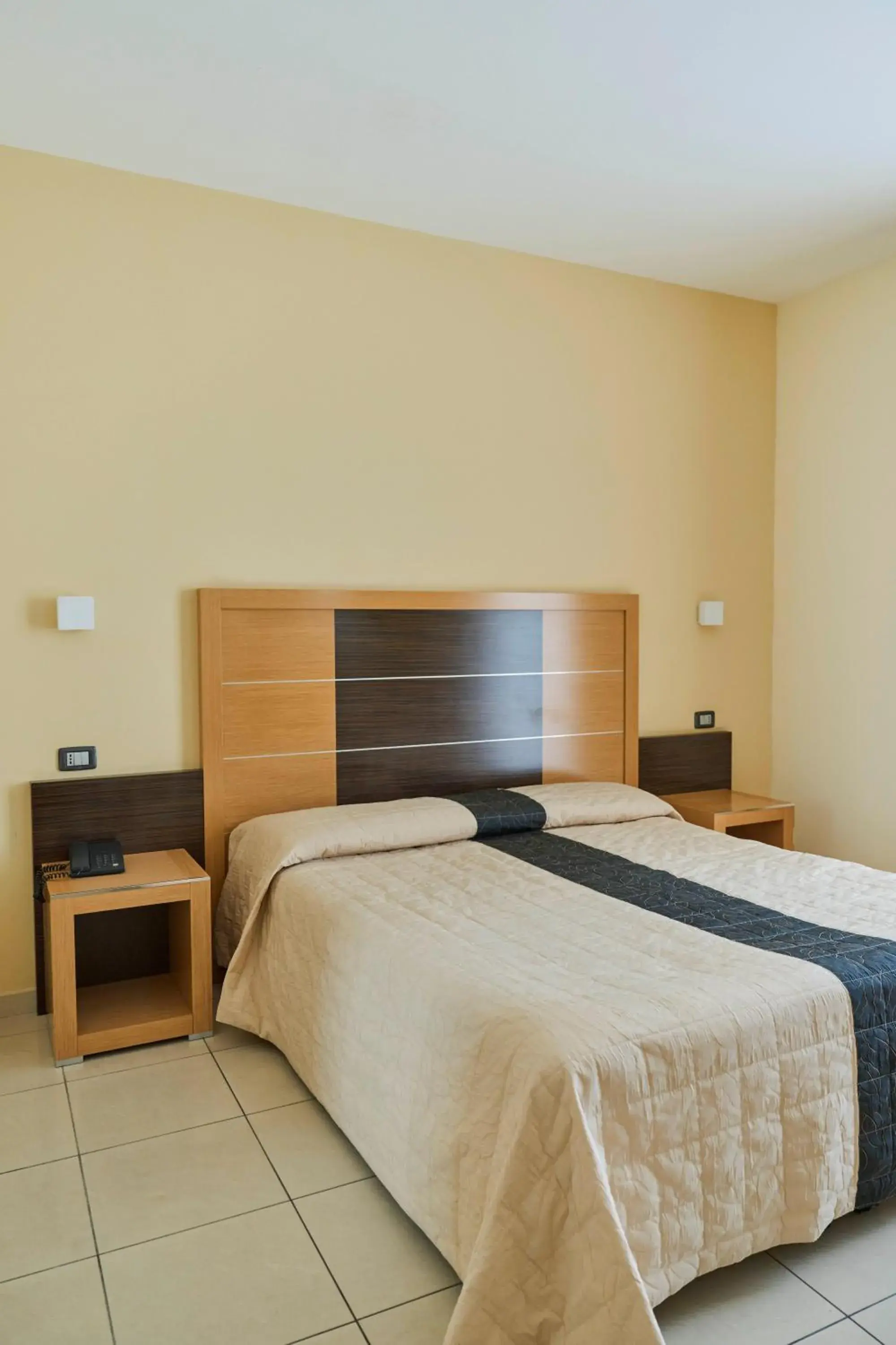 Standard Double Room with Pool View in Ticho's Greenblu Hotel Standard Double Room with Pool View in Ticho's Greenblu Hotel