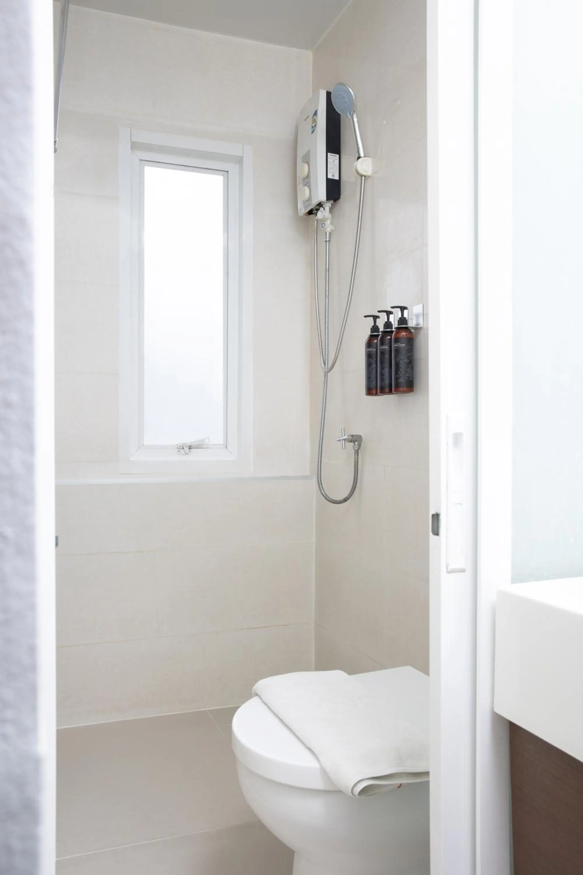 Shower in Nantra Silom