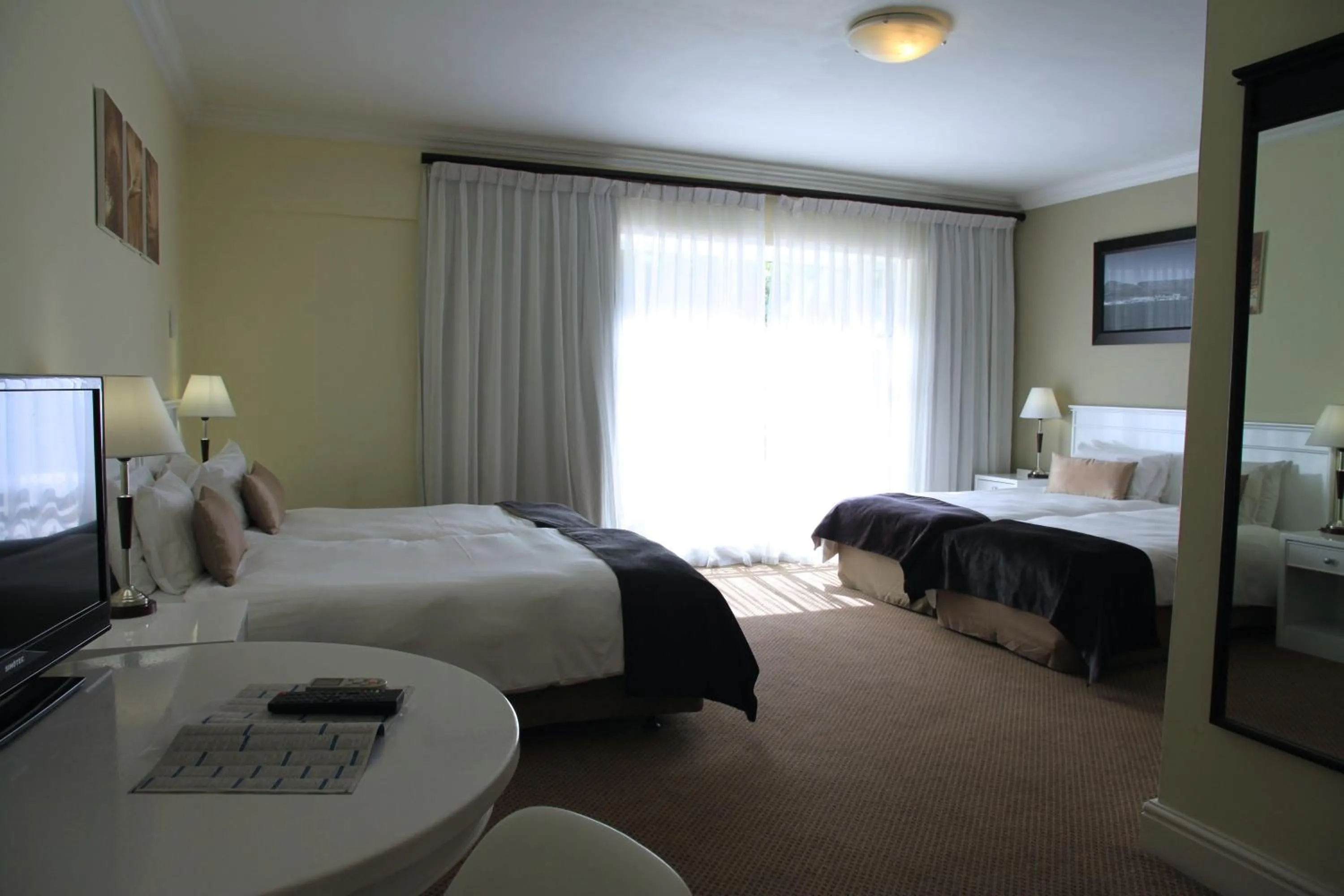 Bedroom, Bed in Innscape Classic Hotel