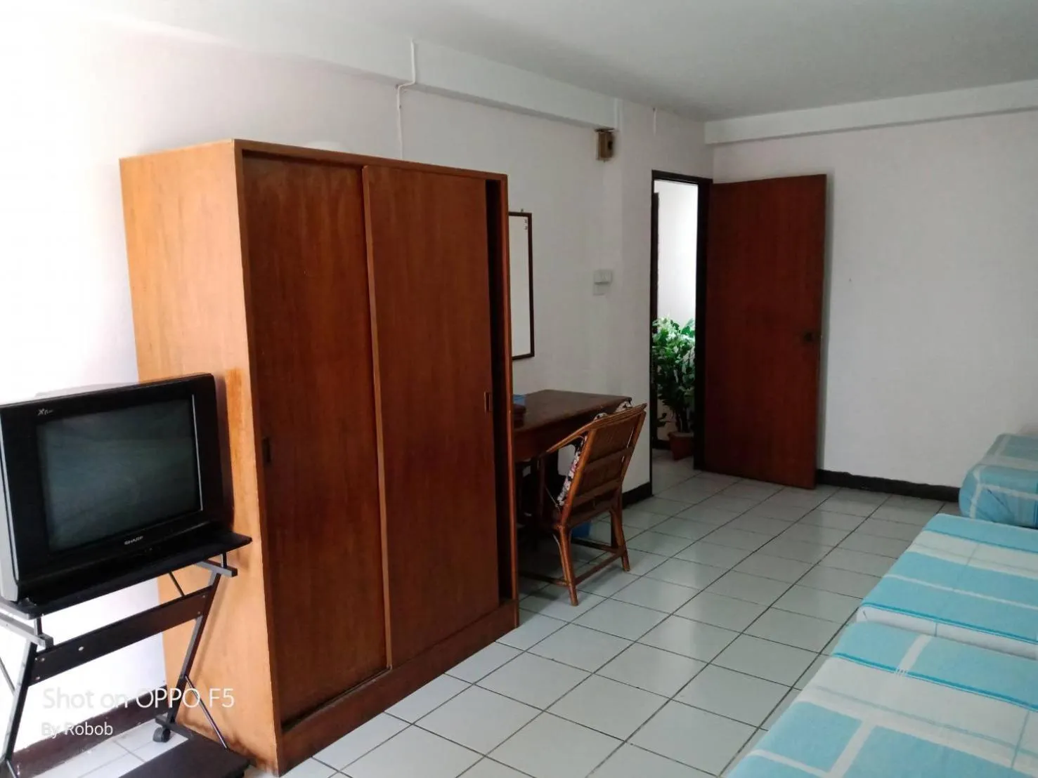 Living room, Bed in V.I.P. House