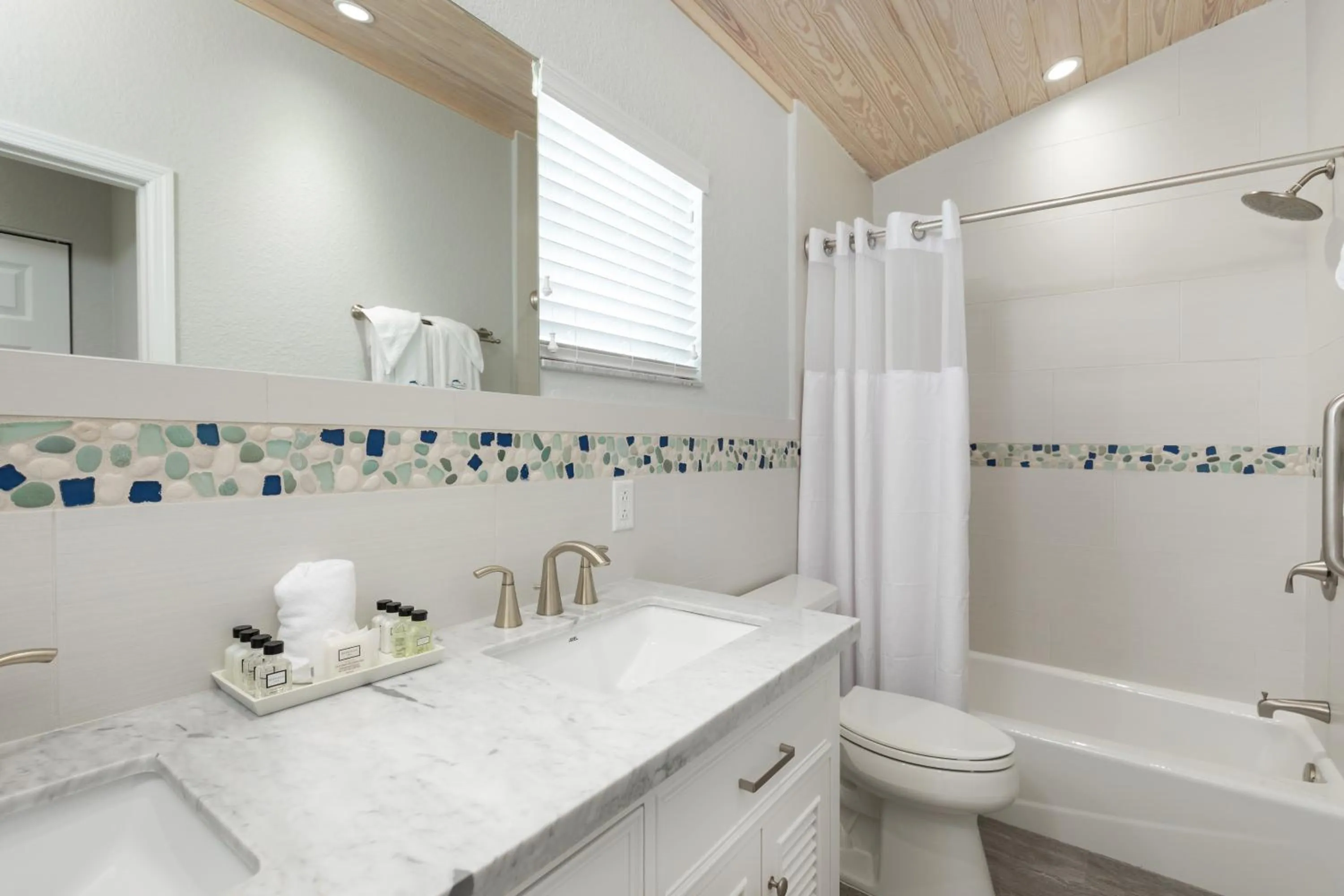 Dolphin Point Villas