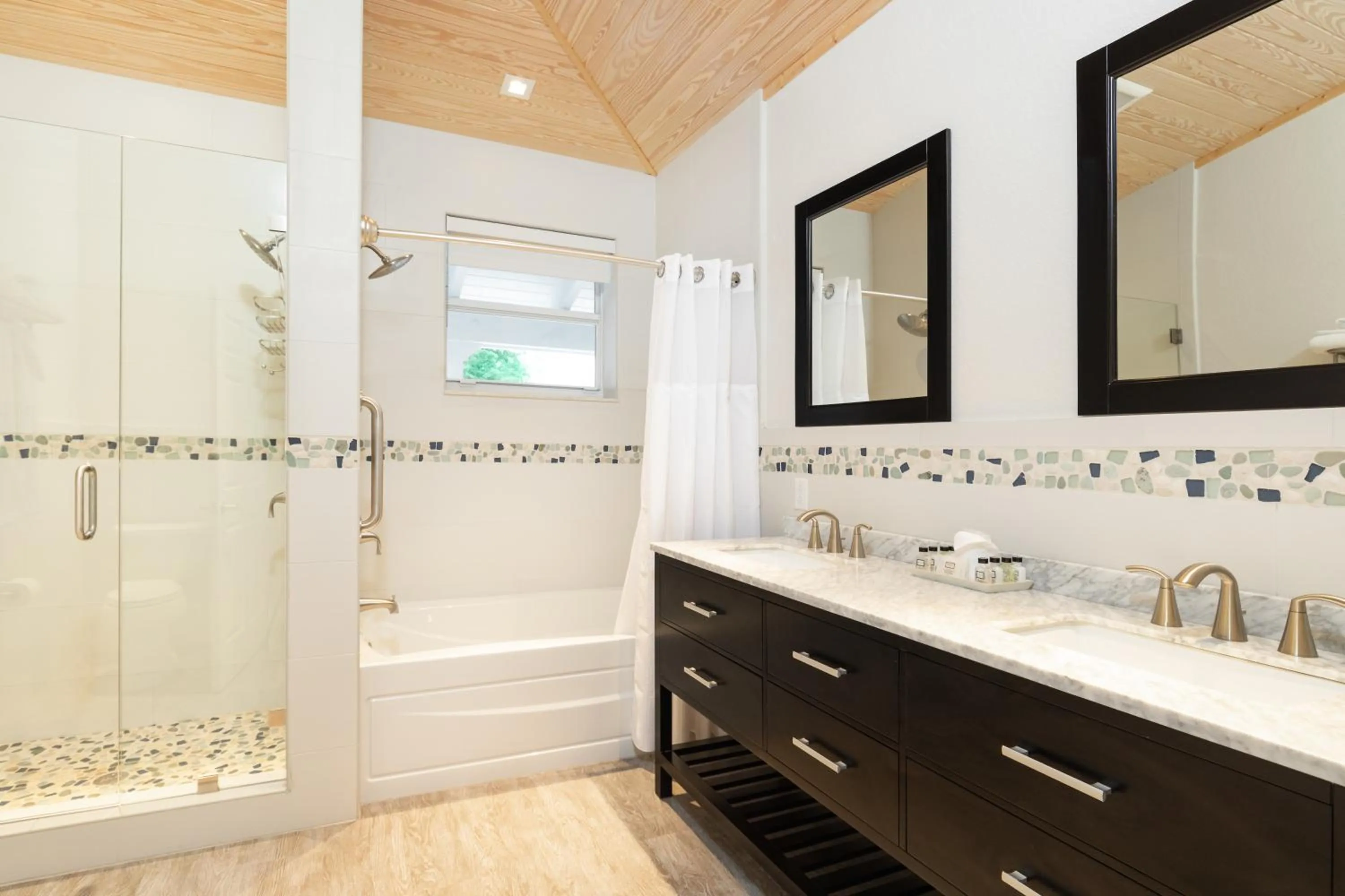 Dolphin Point Villas