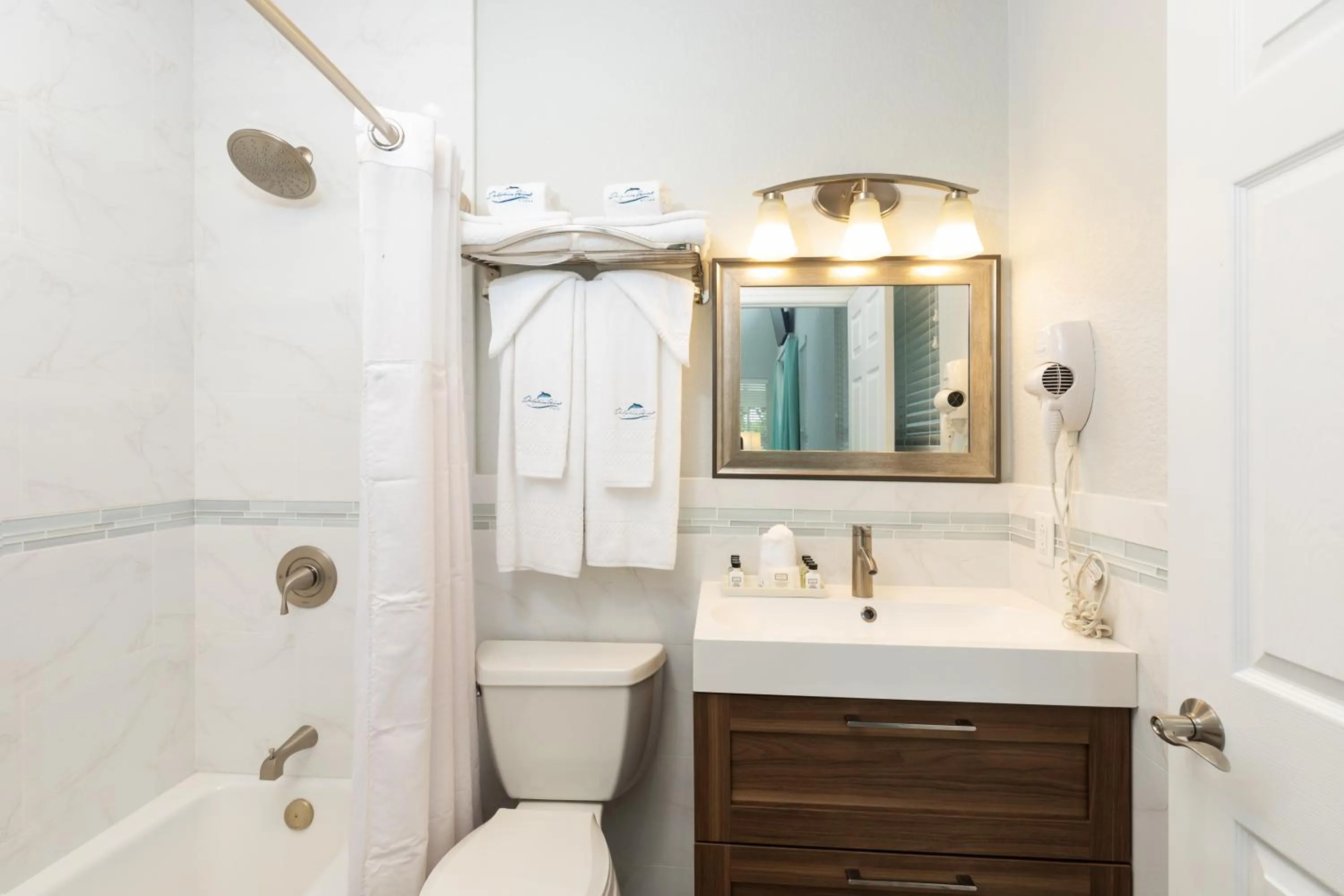 Dolphin Point Villas