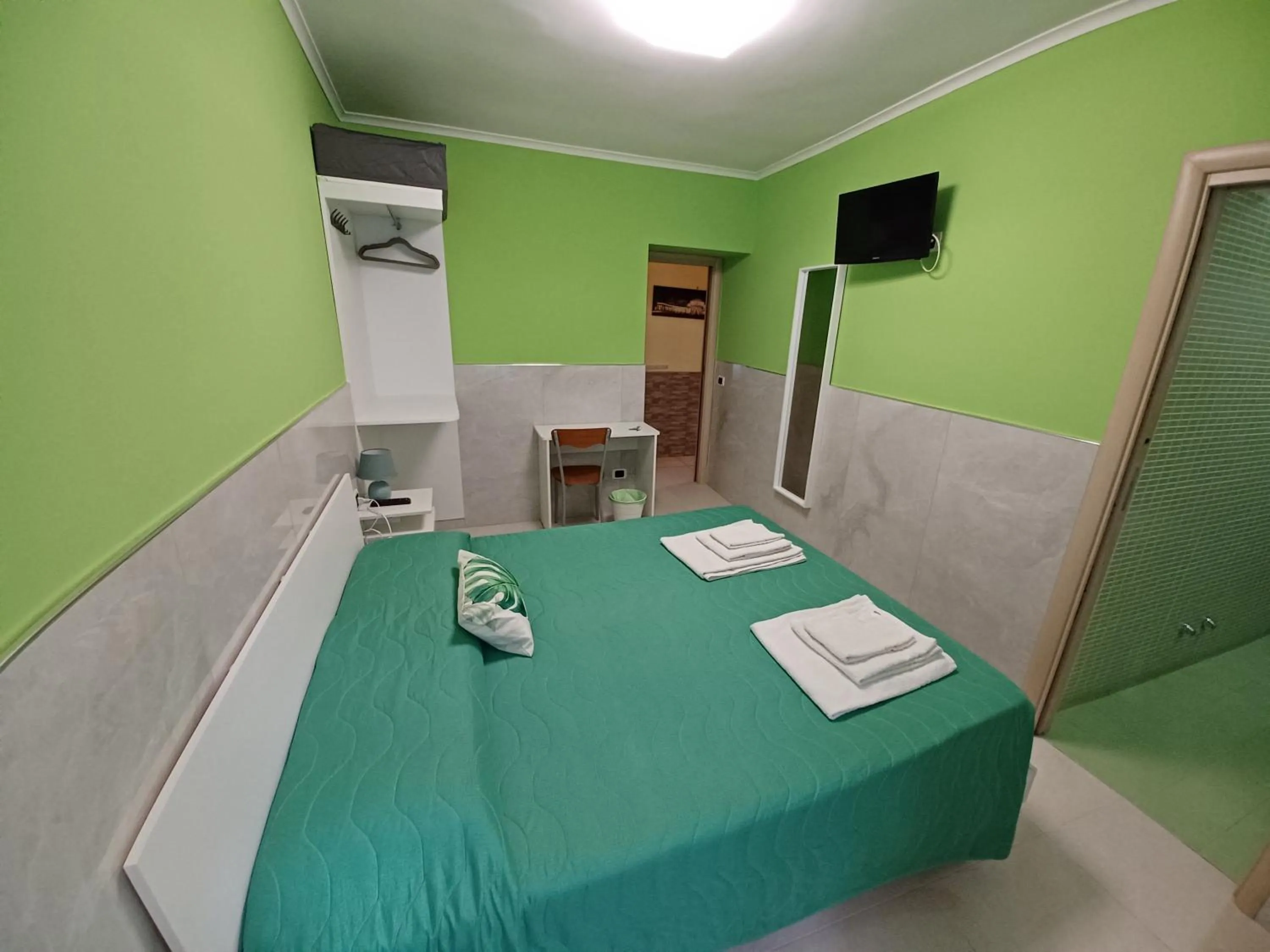 Photo of the whole room, Bed in B&B Quattro Palazzi Napoli Centro