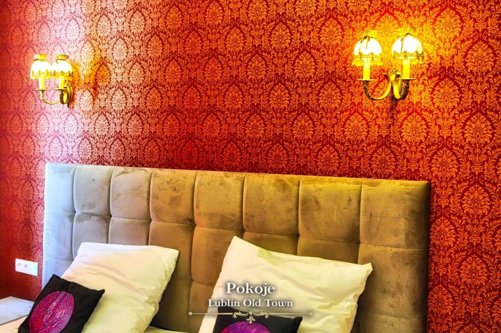 Photo of the whole room in Lublin Old Town Rooms