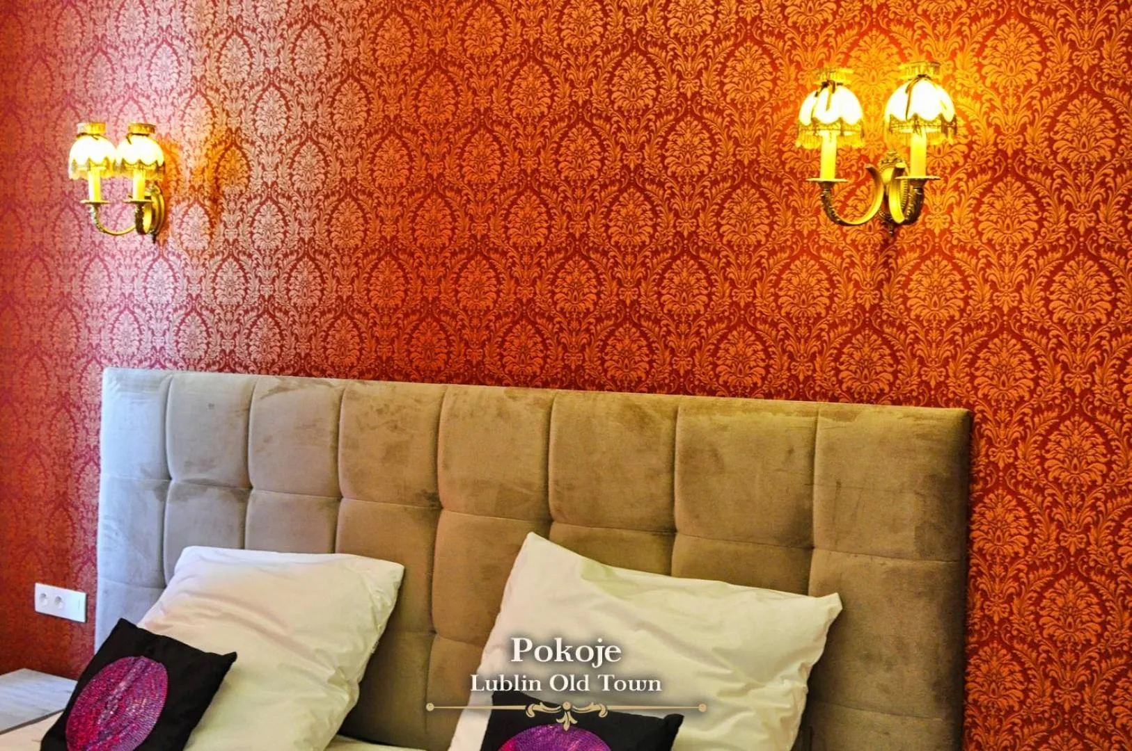 Seating area in Lublin Old Town Rooms