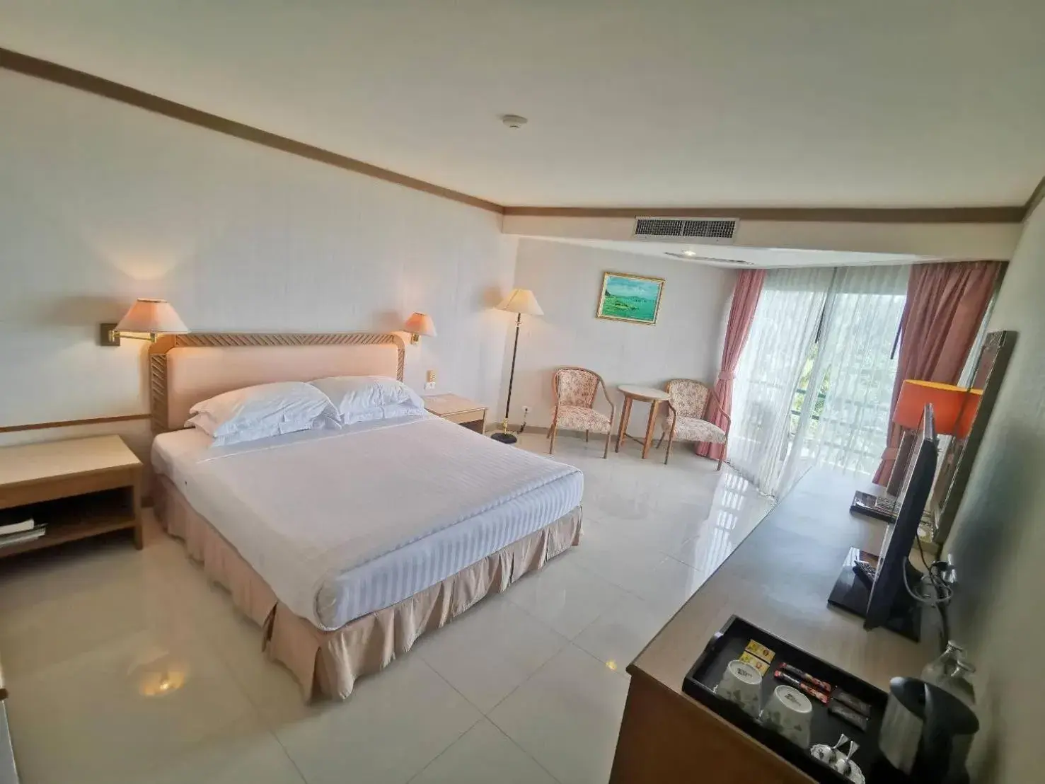 Deluxe Double or Twin Room in Khanom Golden Beach Hotel Deluxe Double or Twin Room in Khanom Golden Beach Hotel