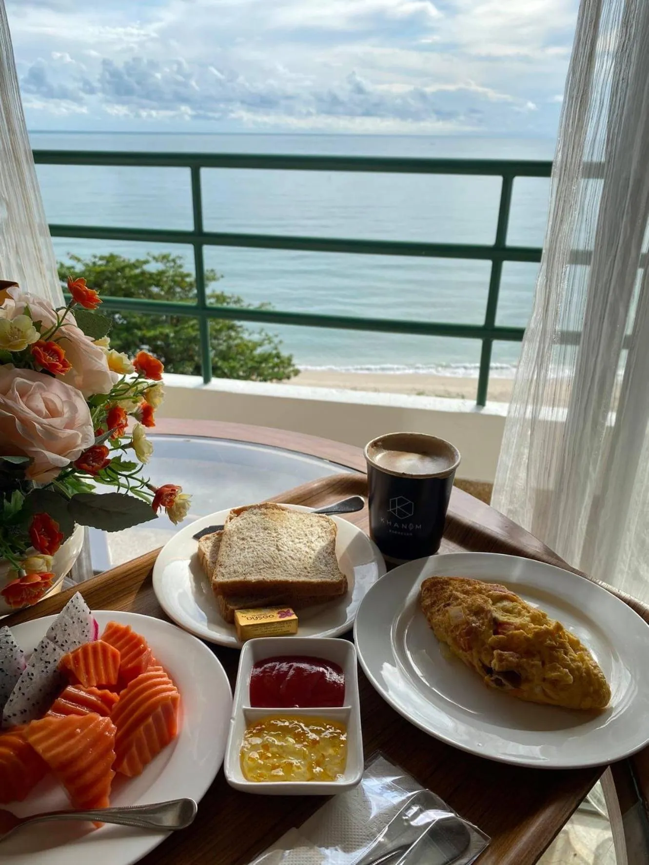 Khanom Golden Beach Hotel