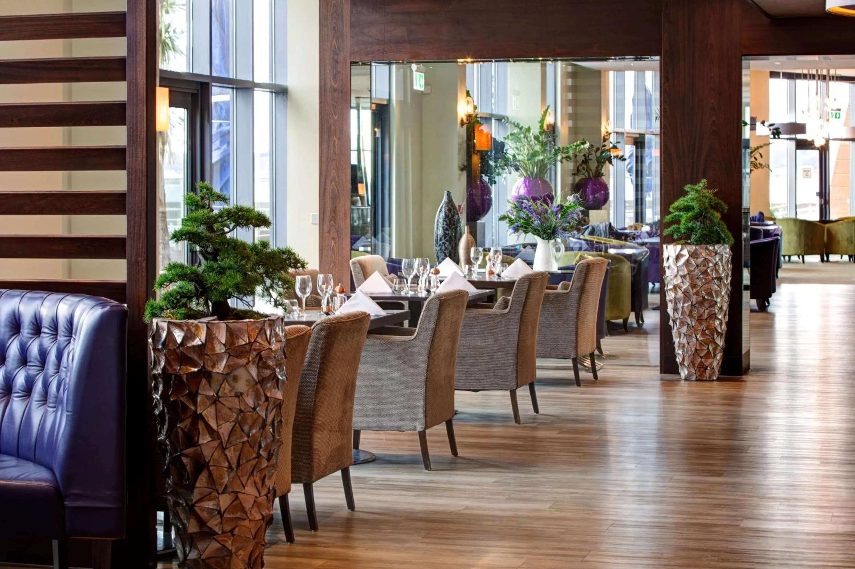 Restaurant/places to eat in Radisson Blu Waterfront Hotel, Jersey