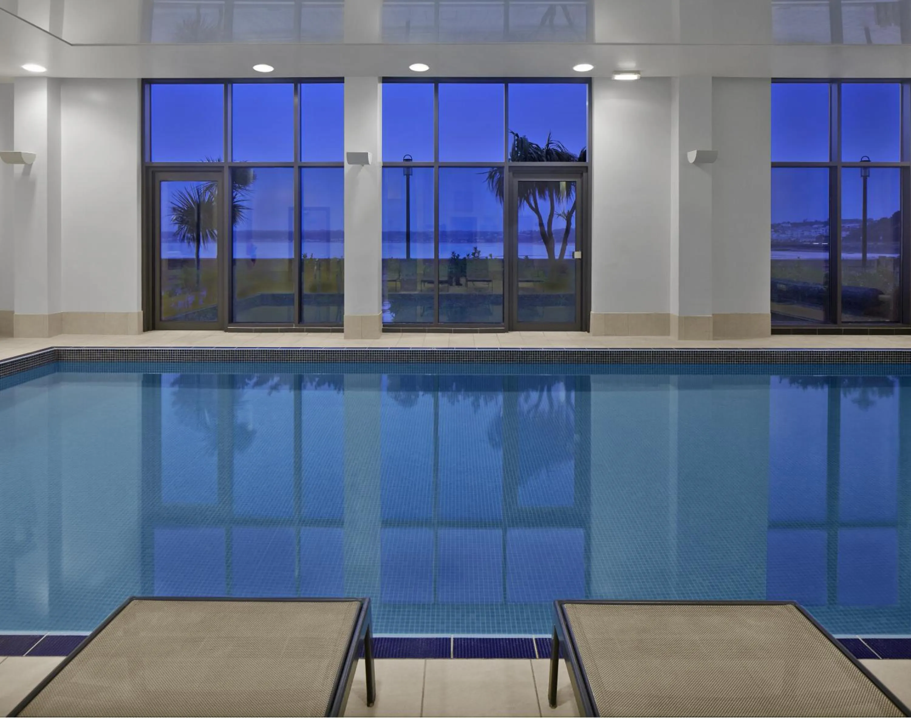 Swimming pool in Radisson Blu Waterfront Hotel, Jersey