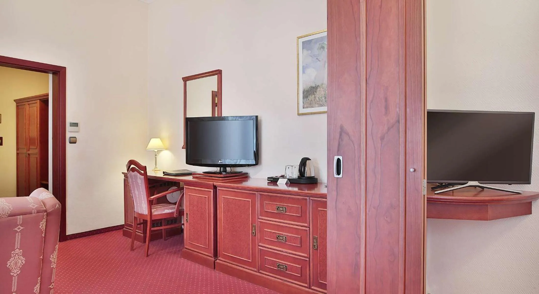 Living room, Bed in Olympia Wellness Hotel