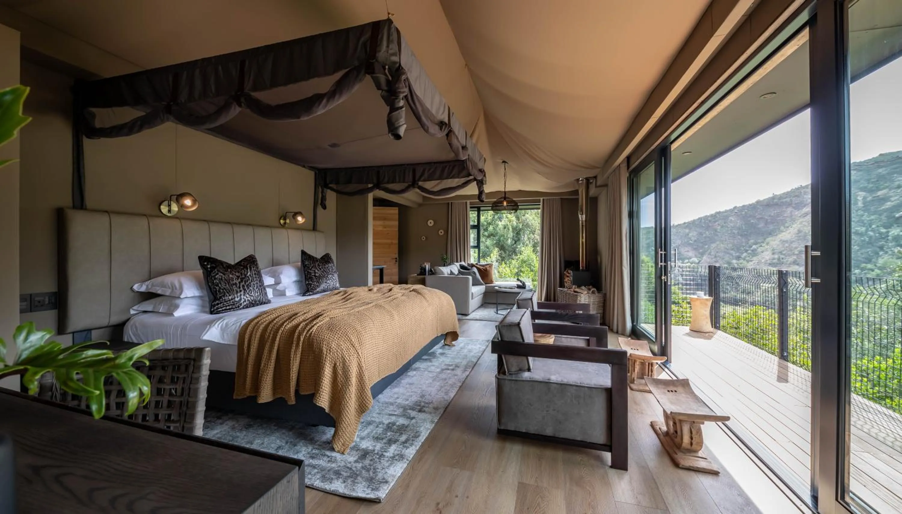 Bedroom, Bed in Botlierskop Tented Lodge