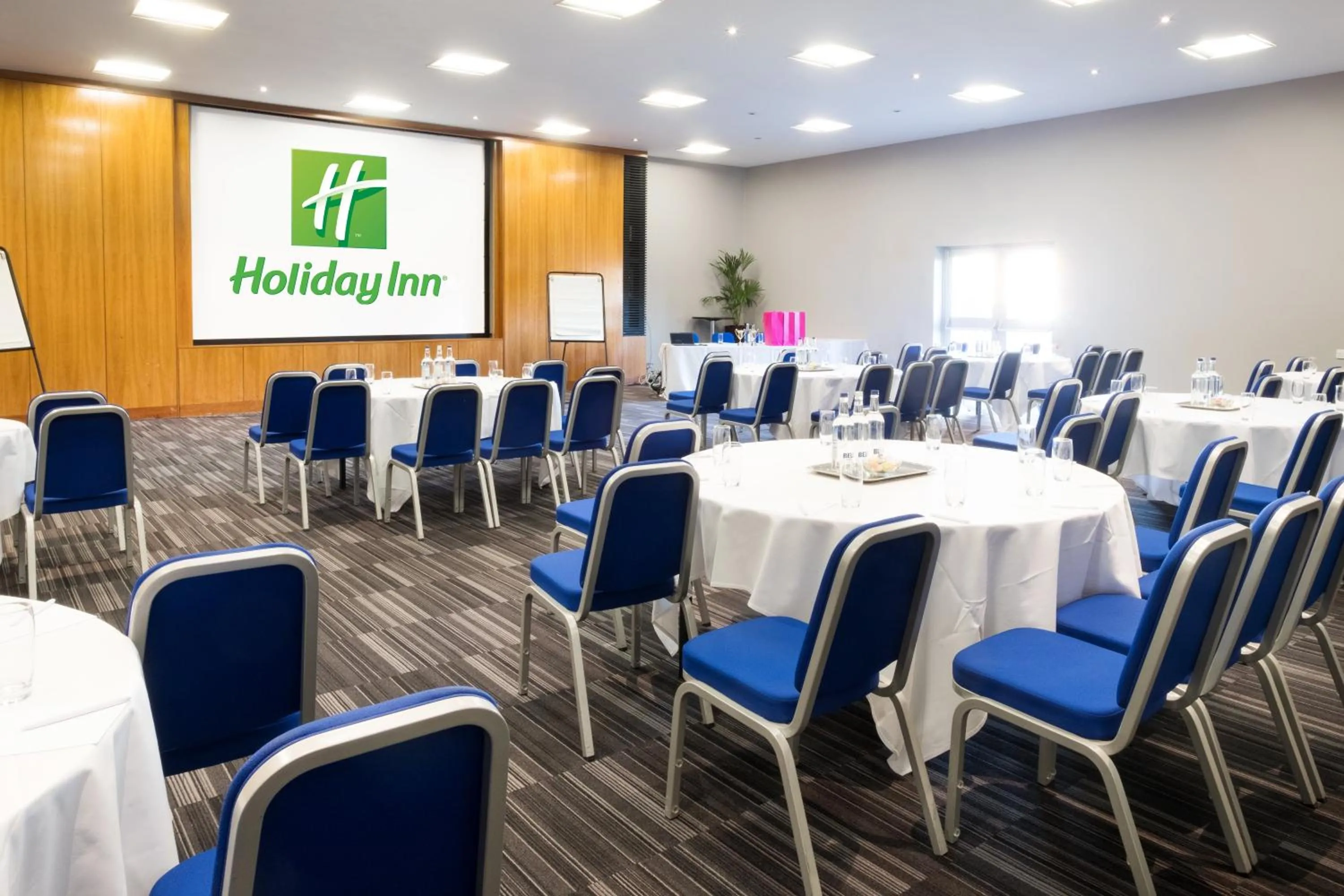 Business facilities in Holiday Inn Coventry M6, J2 by IHG