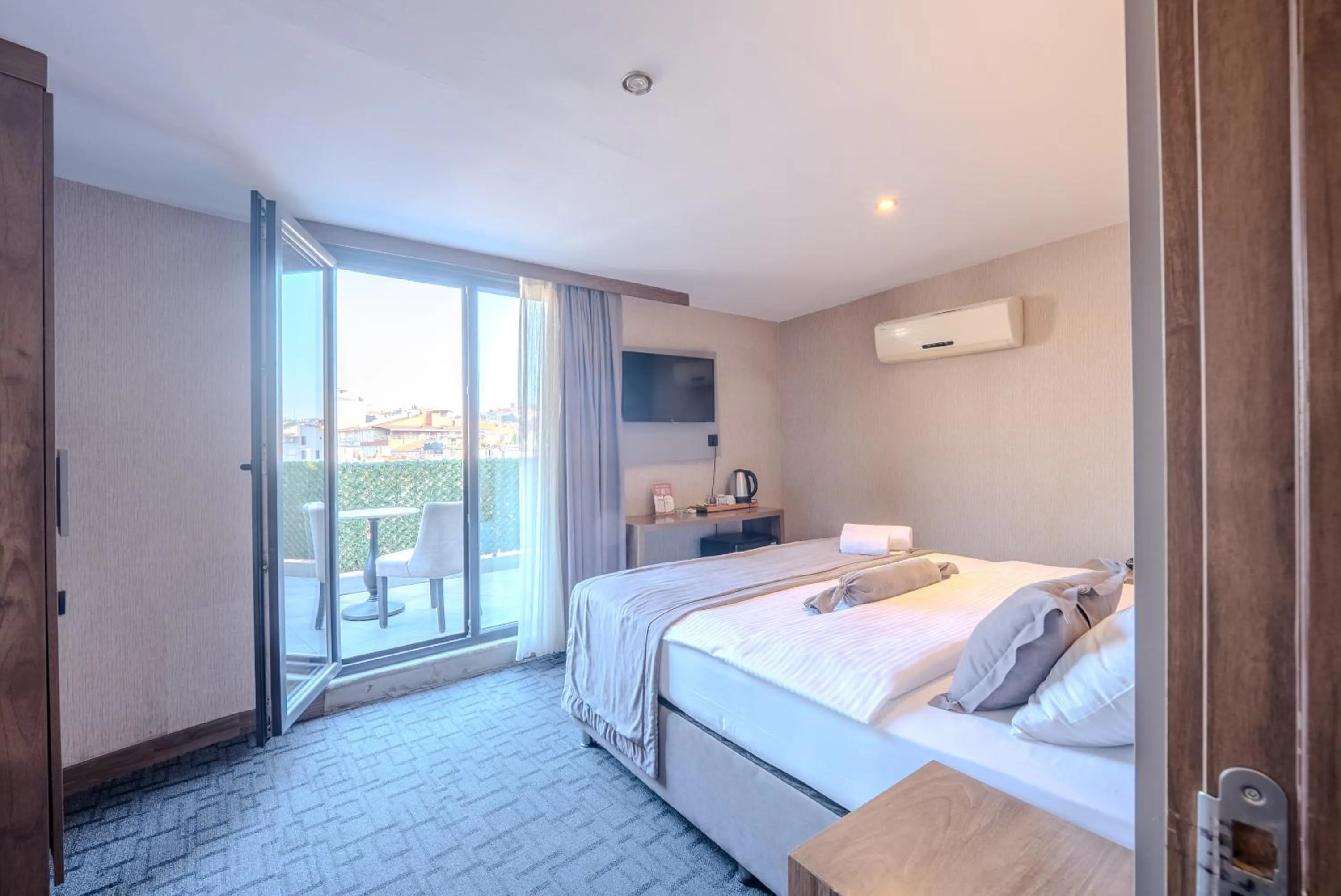 Bed in Best House Hotel OLD TOWN