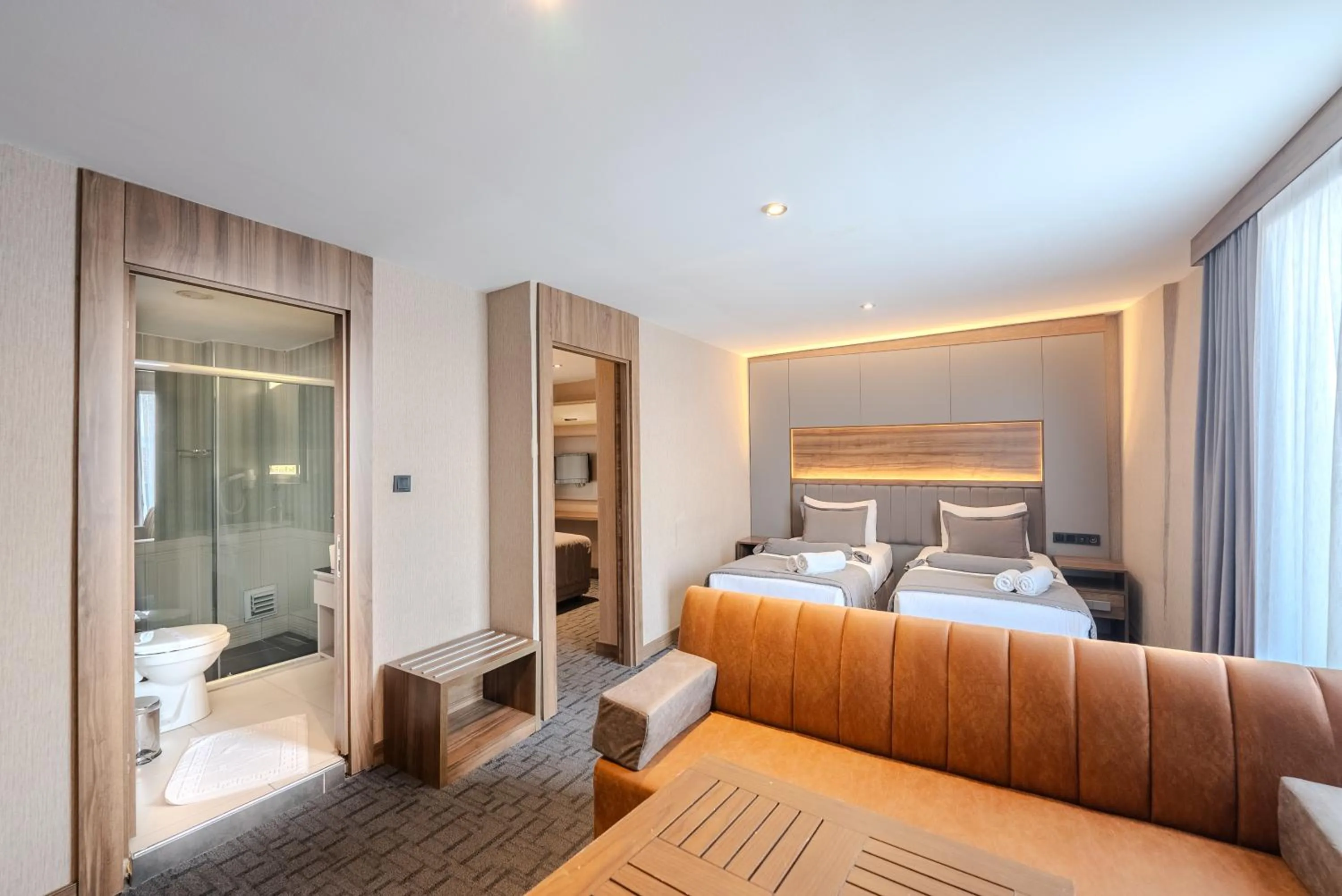 Toilet, Bed in Best House Hotel OLD TOWN