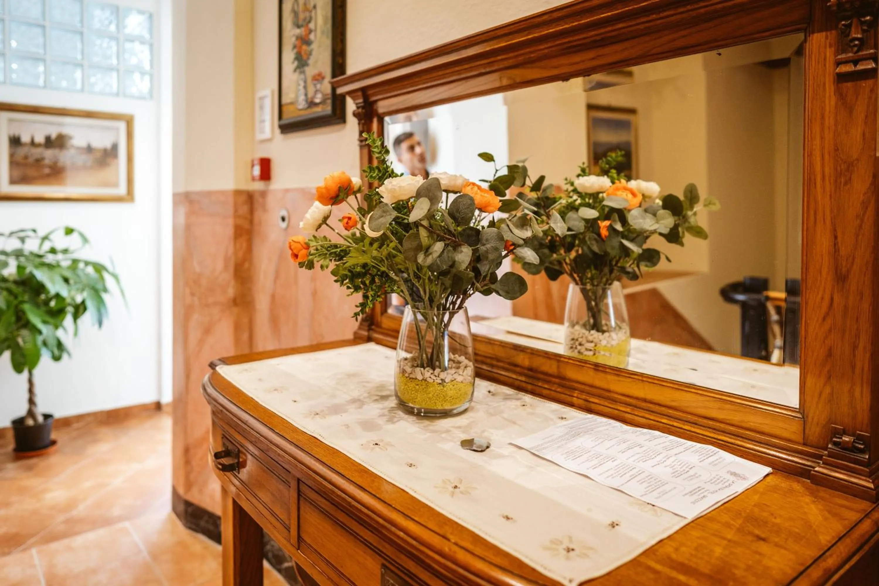 Decorative detail in La Speranza Hotel Grazzini