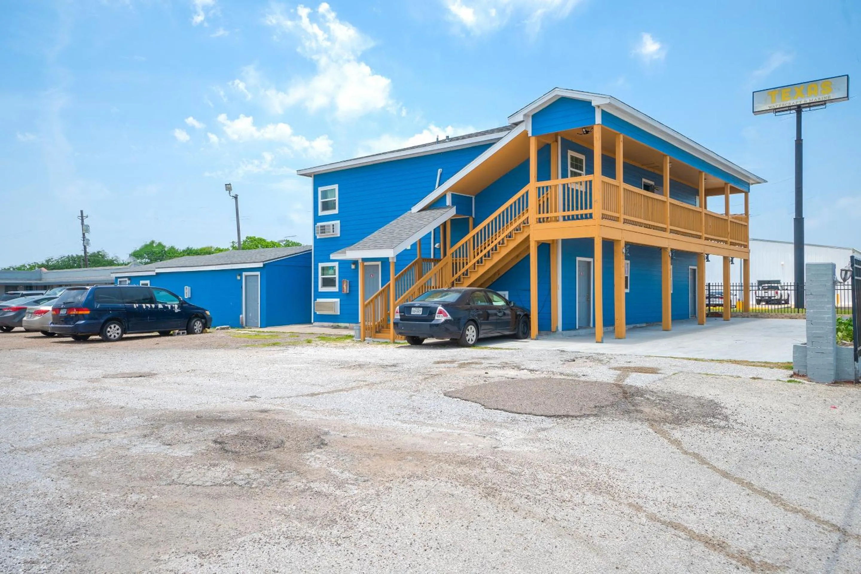 Facade/entrance in Plaza Motel Corpus Christi by OYO