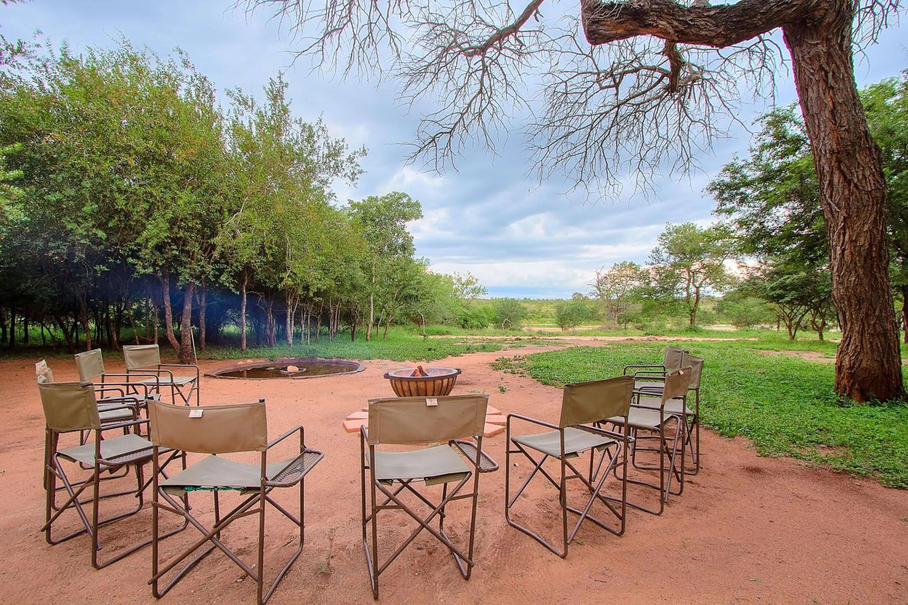 BBQ facilities in Mvuradona Safari Lodge