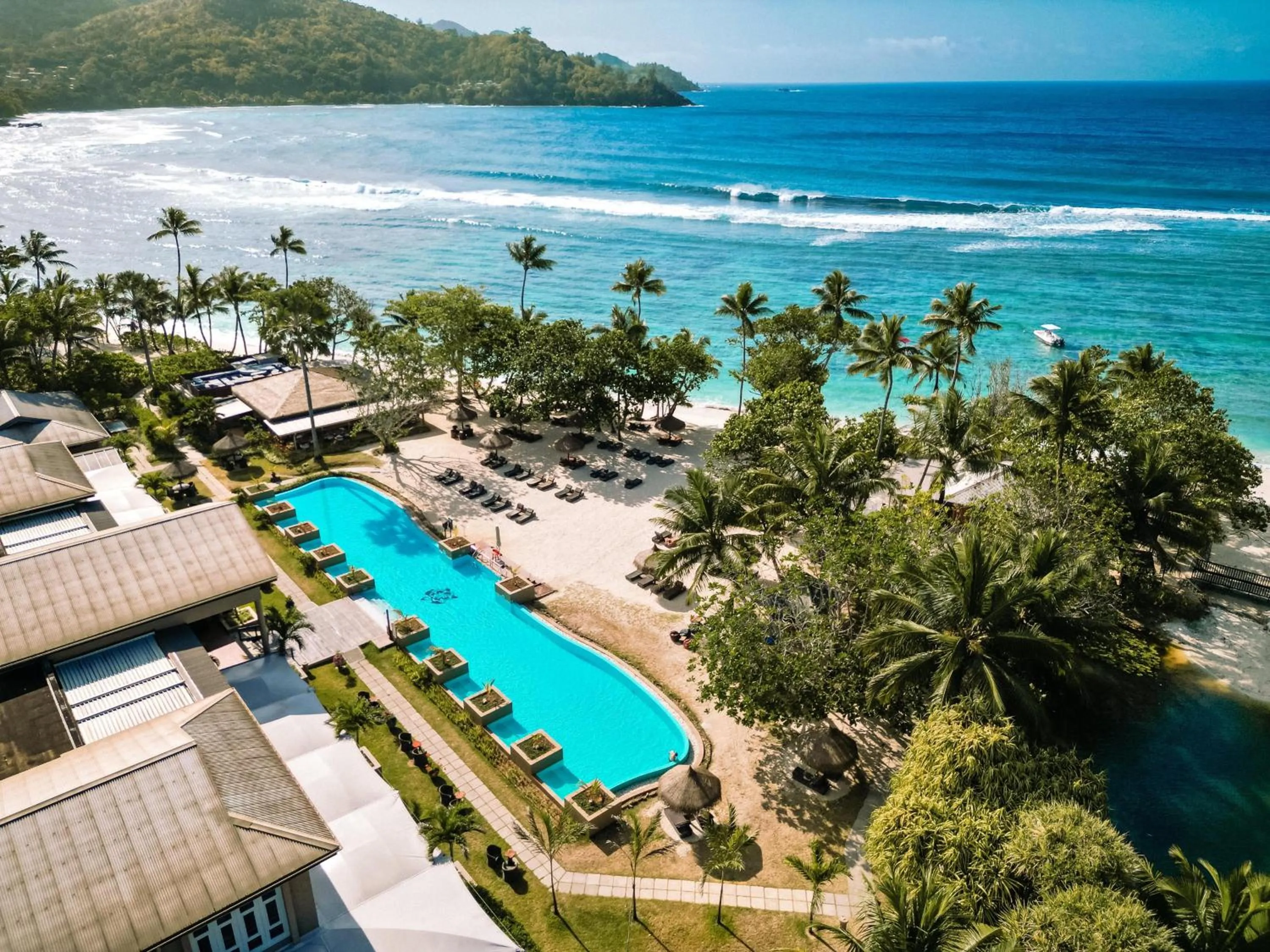 Beach in Kempinski Seychelles Resort