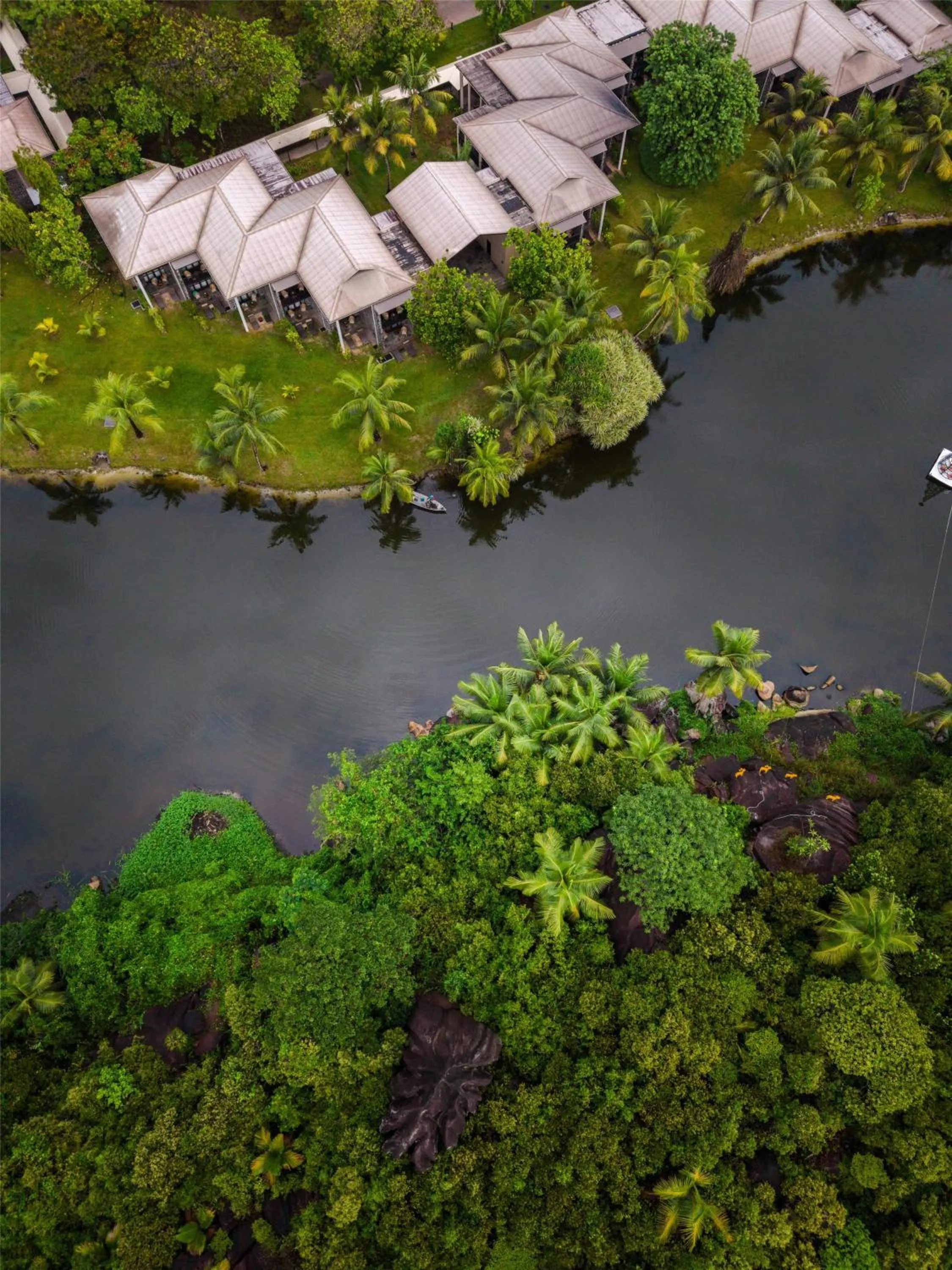 Property building in Kempinski Seychelles Resort