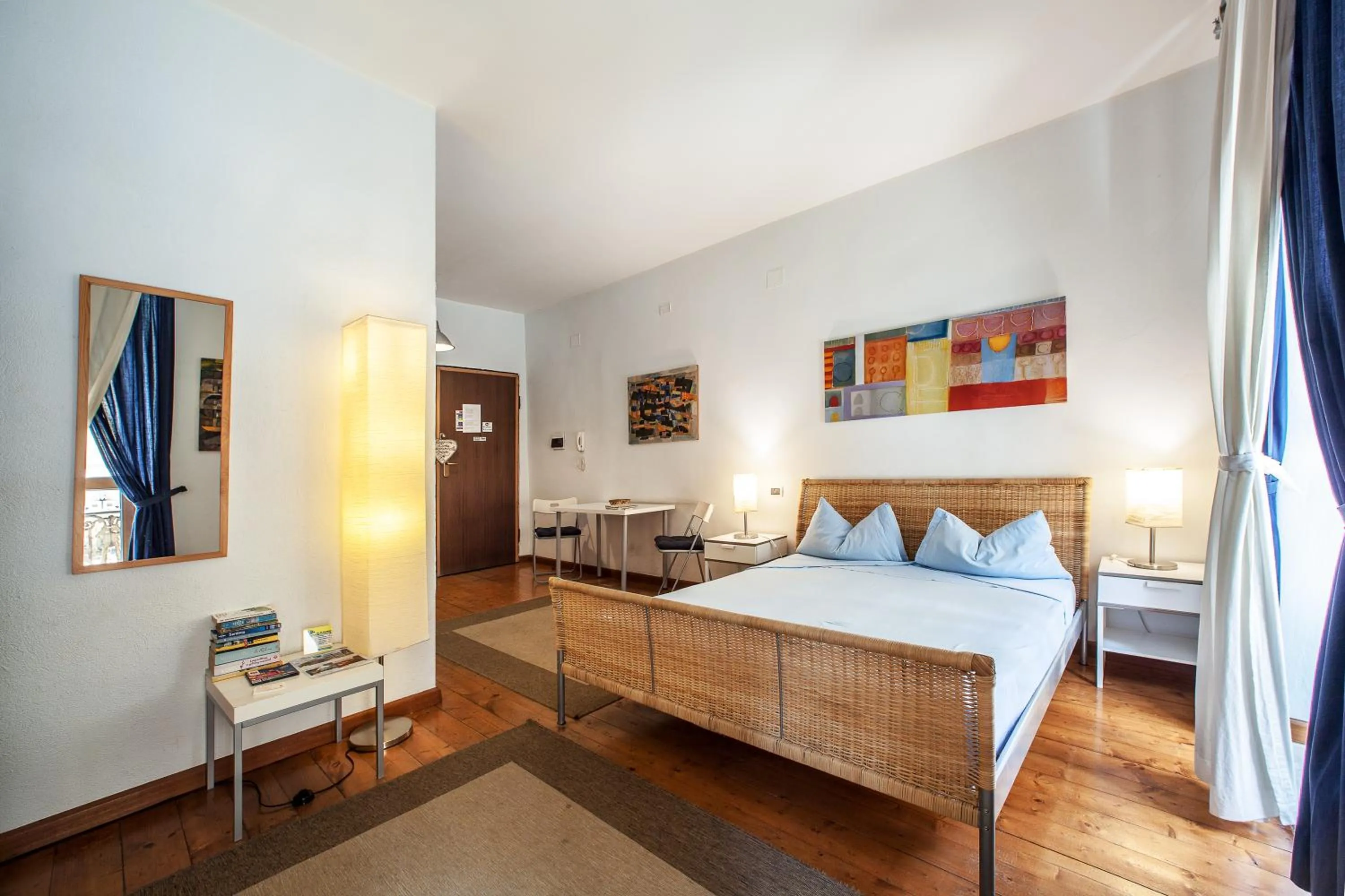 Bed in Studio Apartments Centro Storico Via Manno