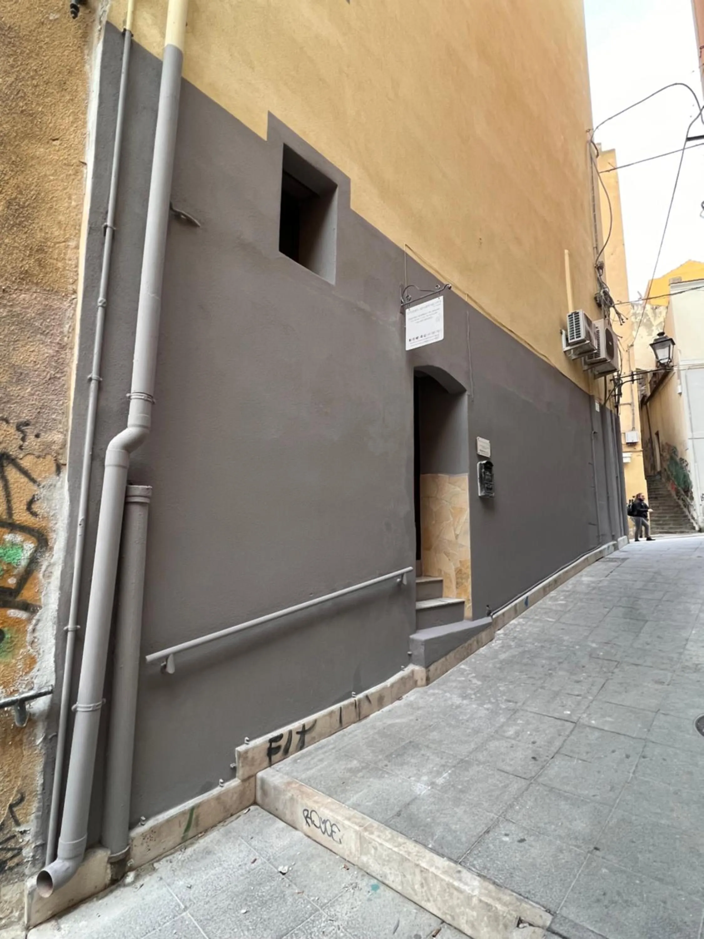 Property building in Studio Apartments Centro Storico Via Manno