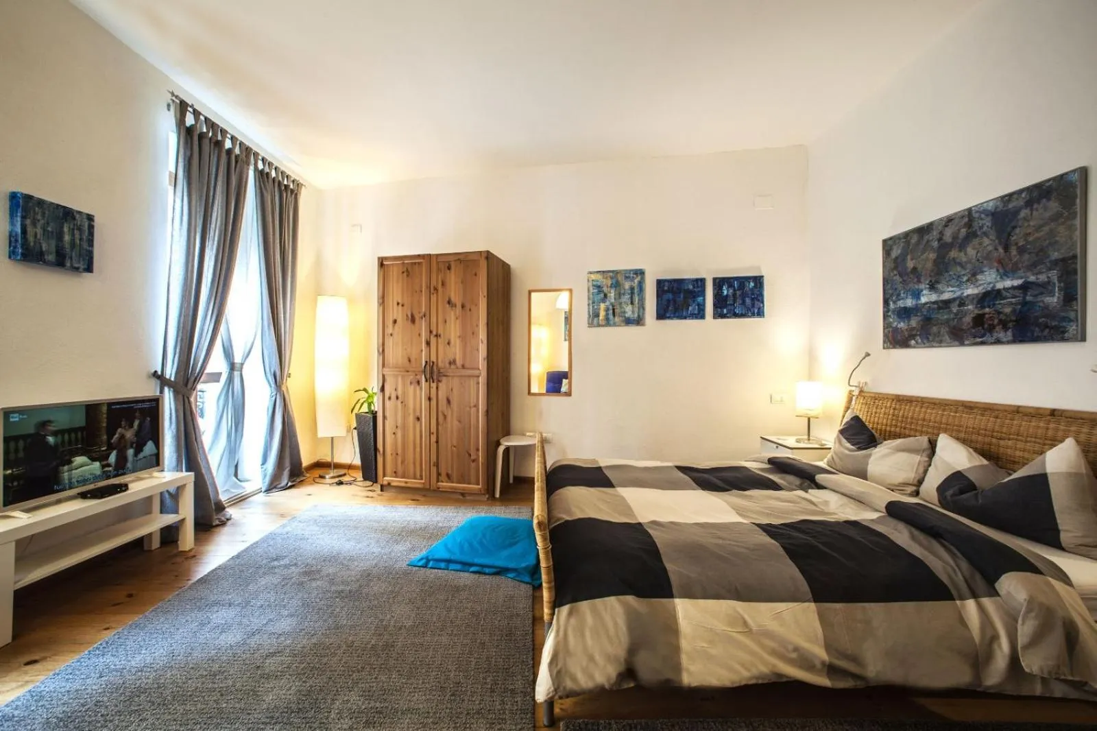 Bed in Studio Apartments Centro Storico Via Manno