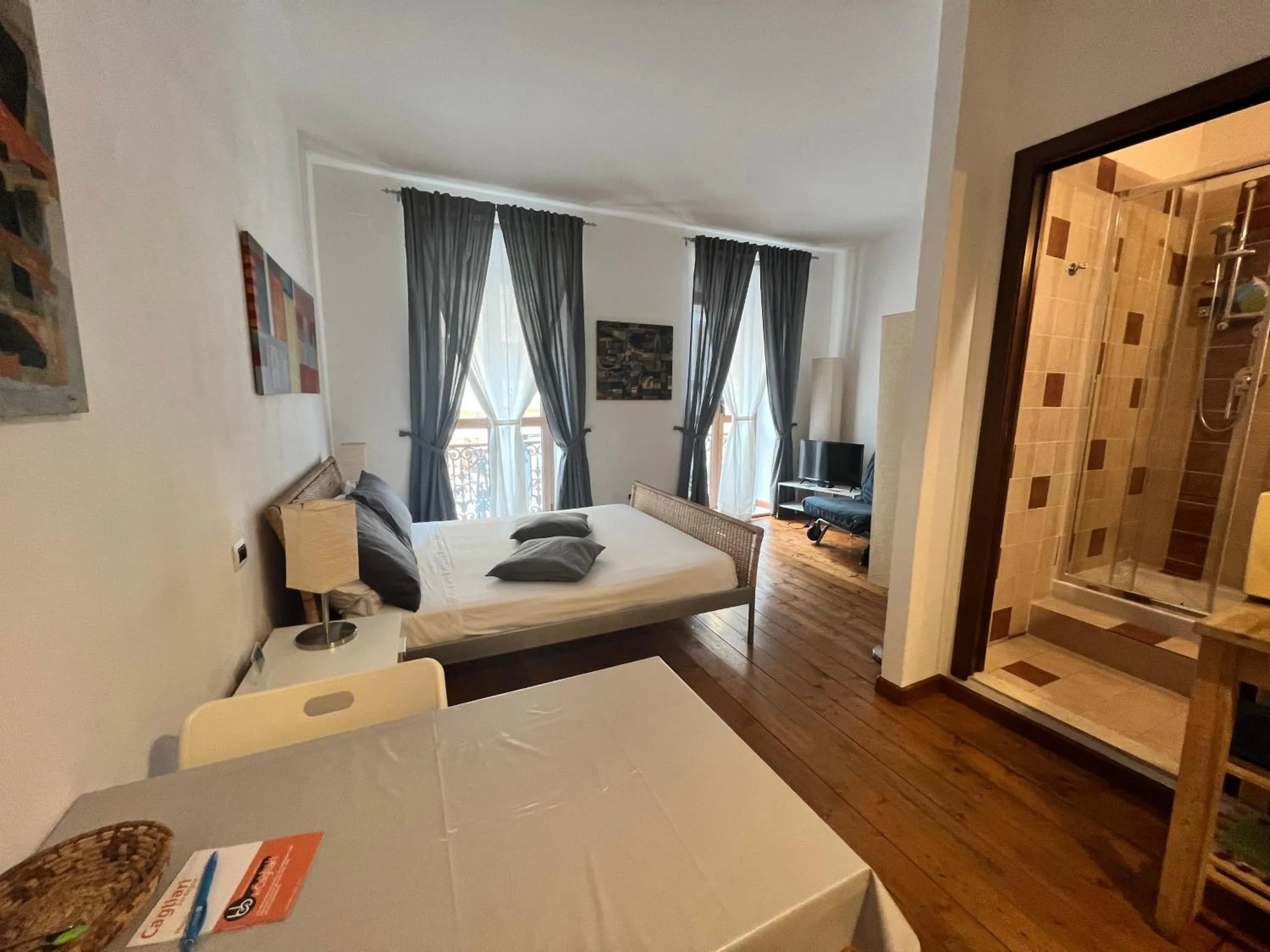 Bed in Studio Apartments Centro Storico Via Manno