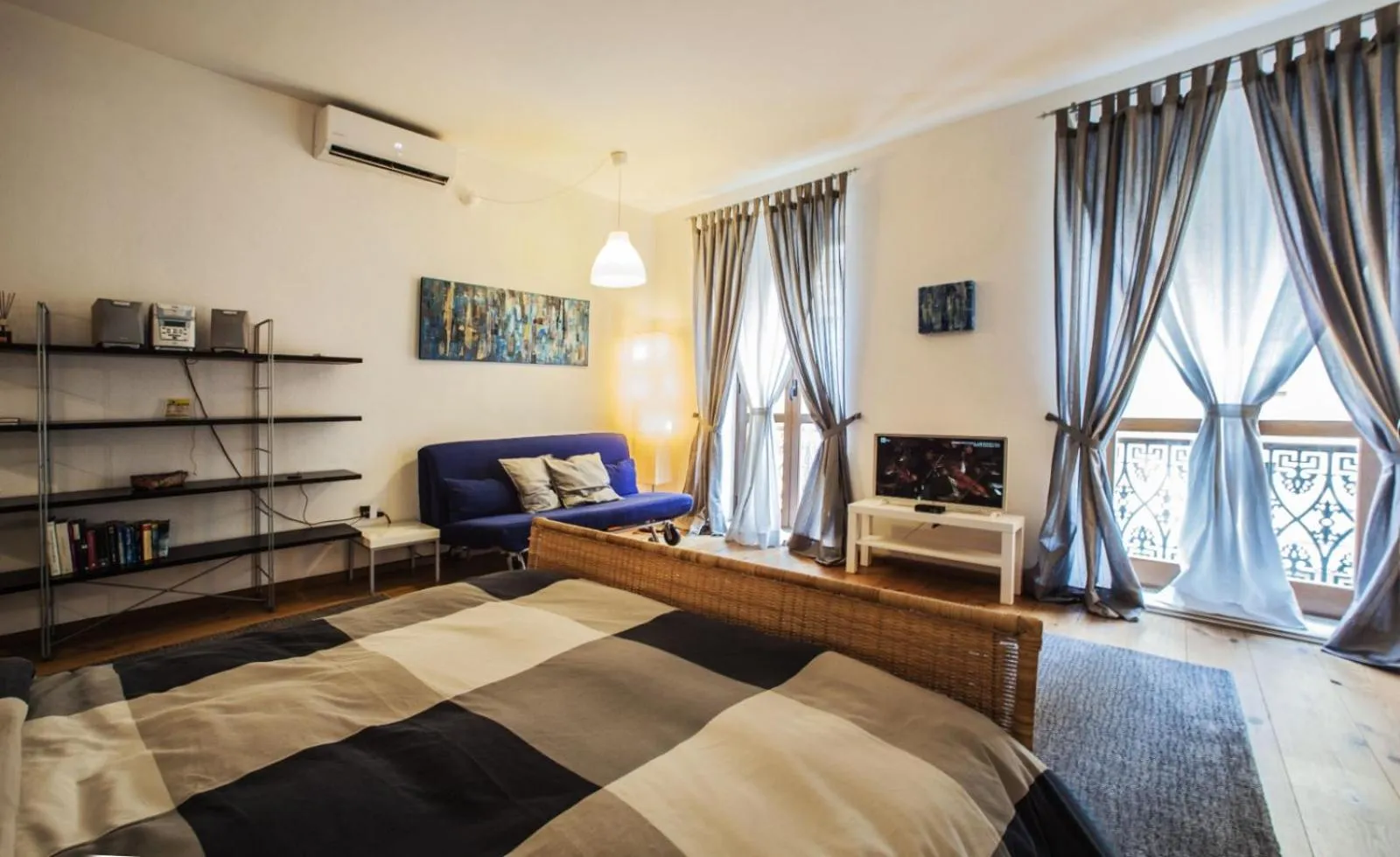 TV and multimedia, Bed in Studio Apartments Centro Storico Via Manno