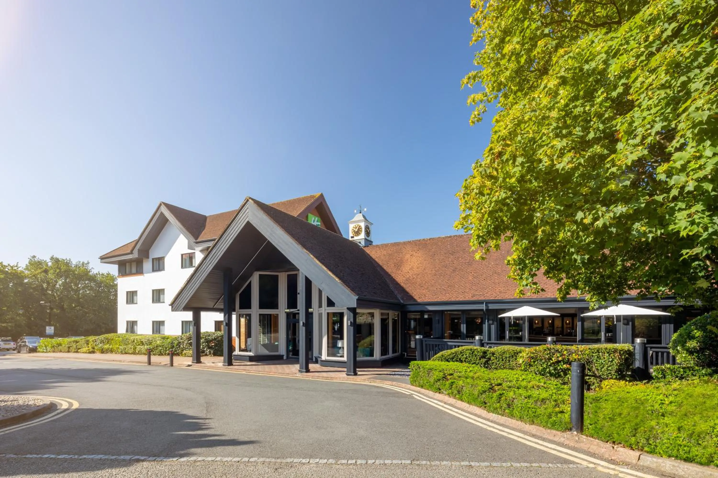 Property building in Holiday Inn Hemel Hempstead M1, Jct. 8 by IHG