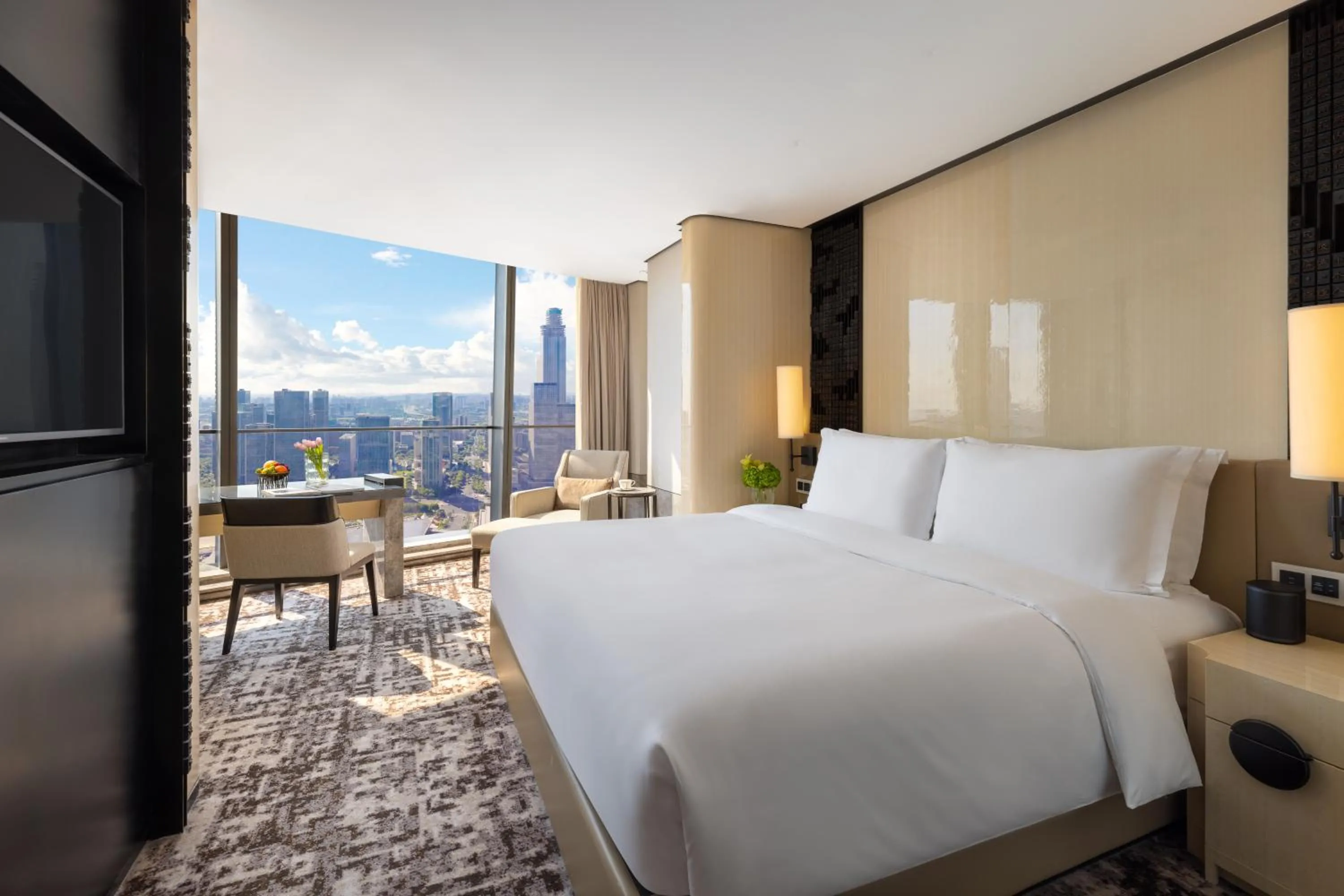 Bedroom, Bed in Jumeirah Nanjing