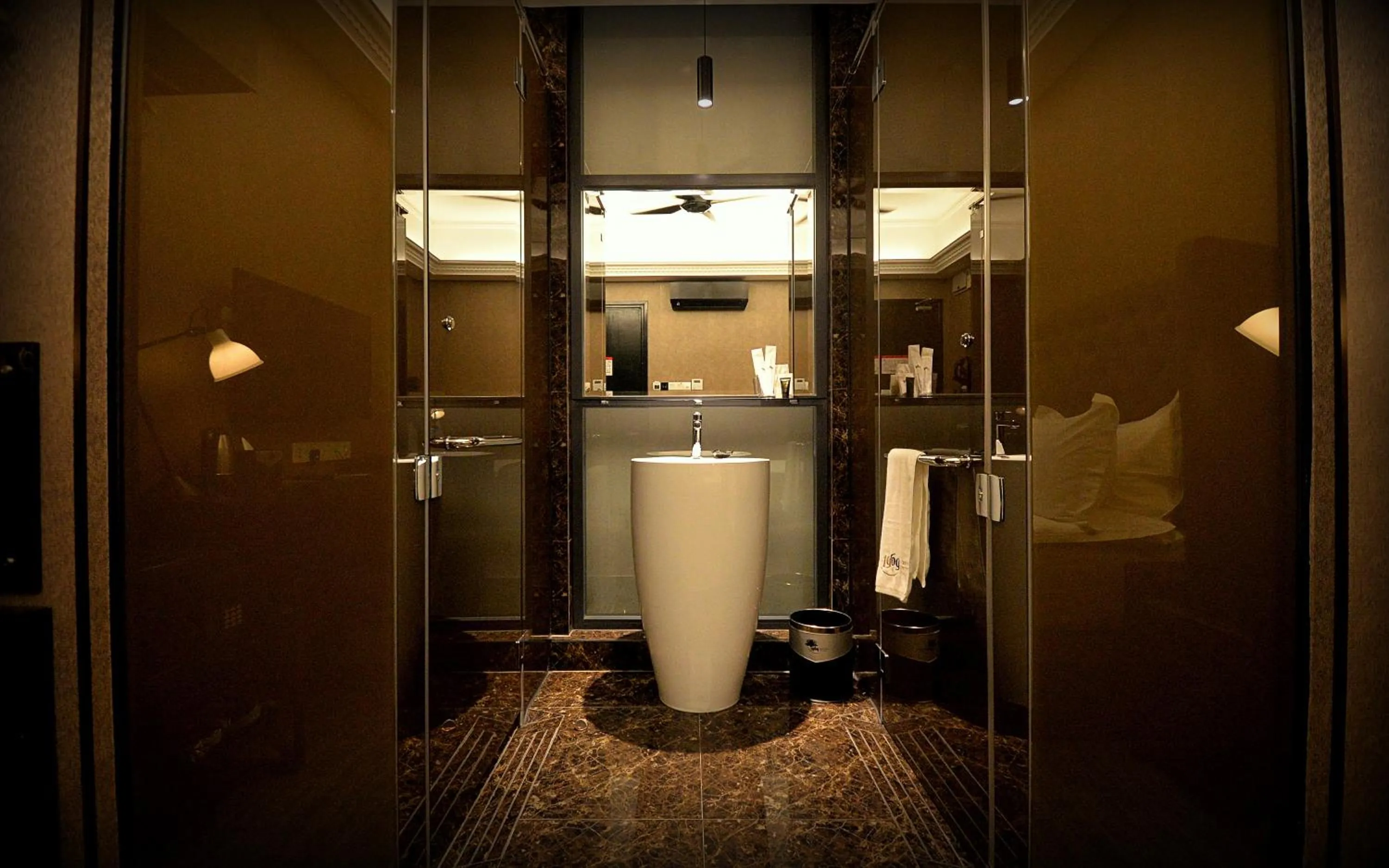 Shower in 1969 Business Suites Bandar Botani, Ipoh