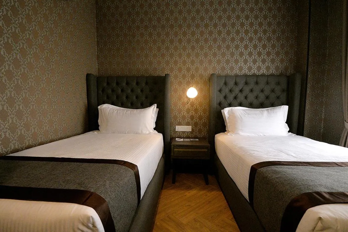 Bed in 1969 Business Suites Bandar Botani, Ipoh