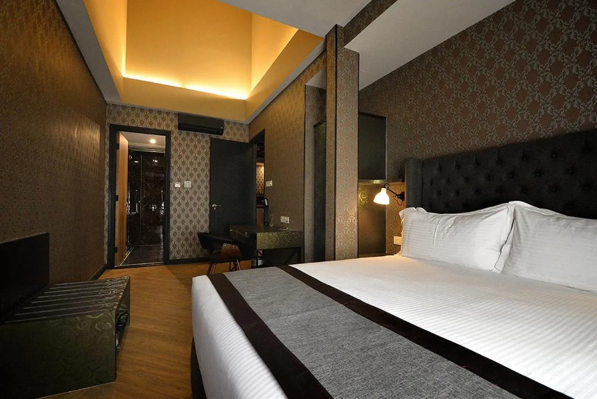 Bed in 1969 Business Suites Bandar Botani, Ipoh