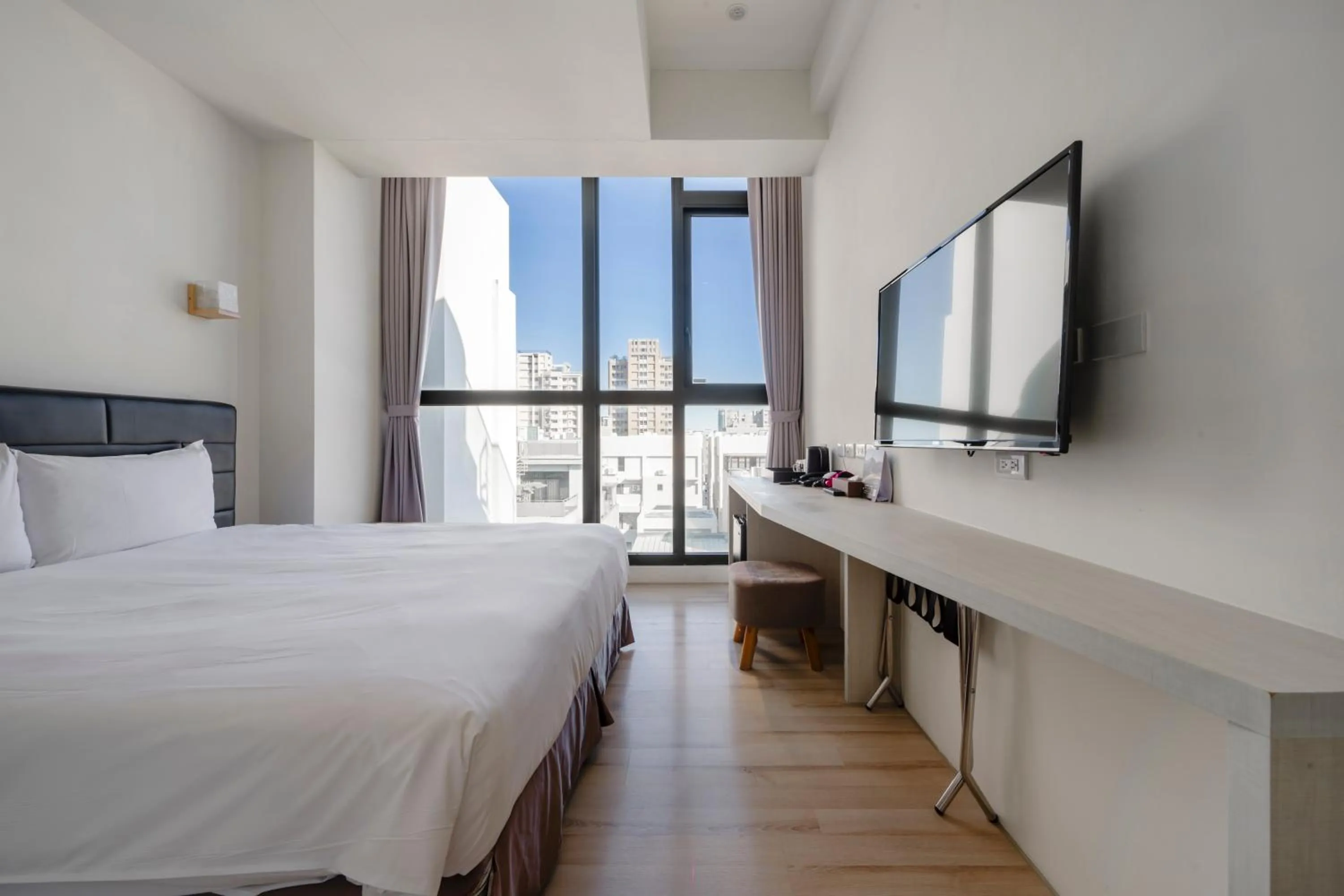 Bed in CHECK inn Express Taichung Fuxing