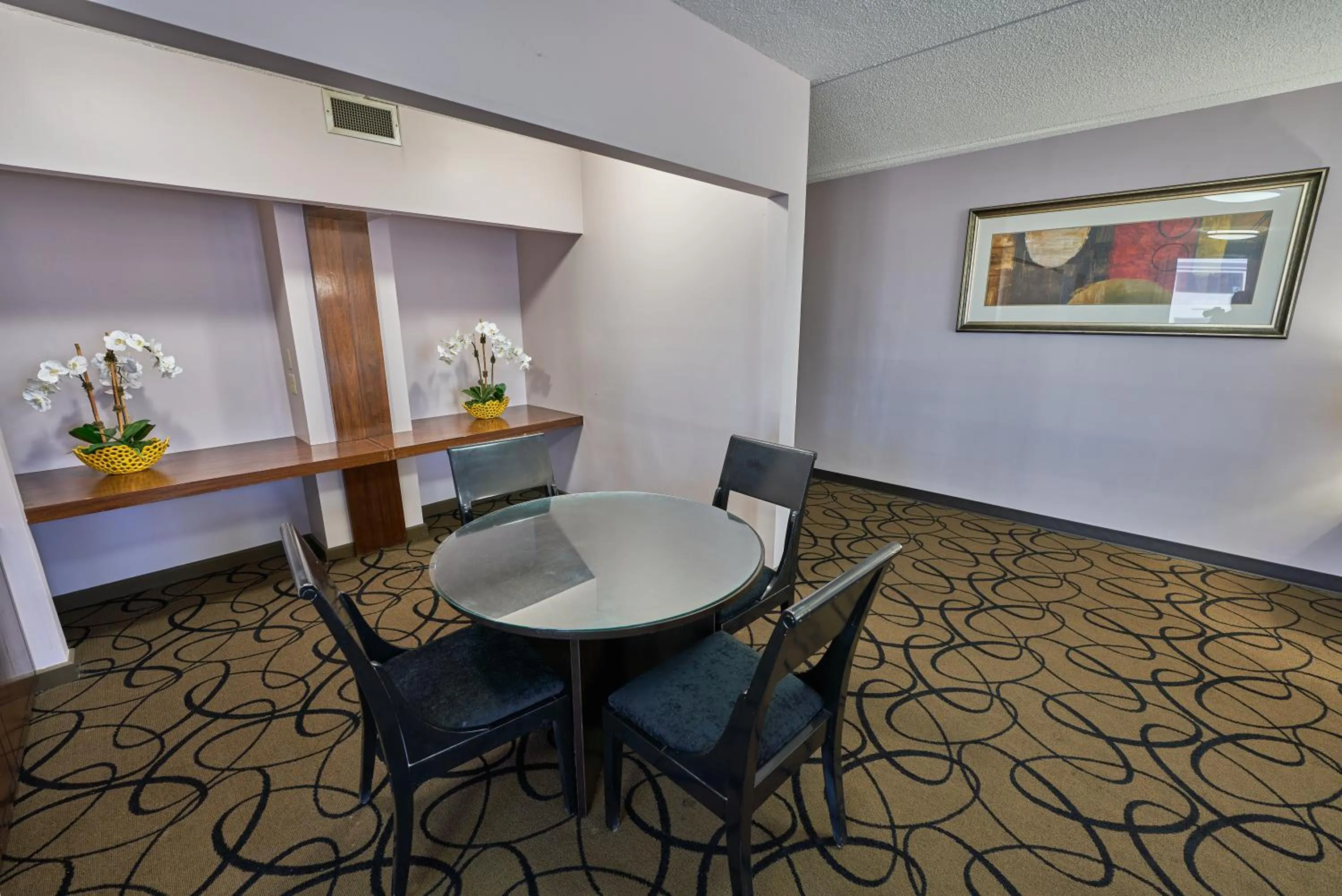 Seating area in Seaport Resort and Marina