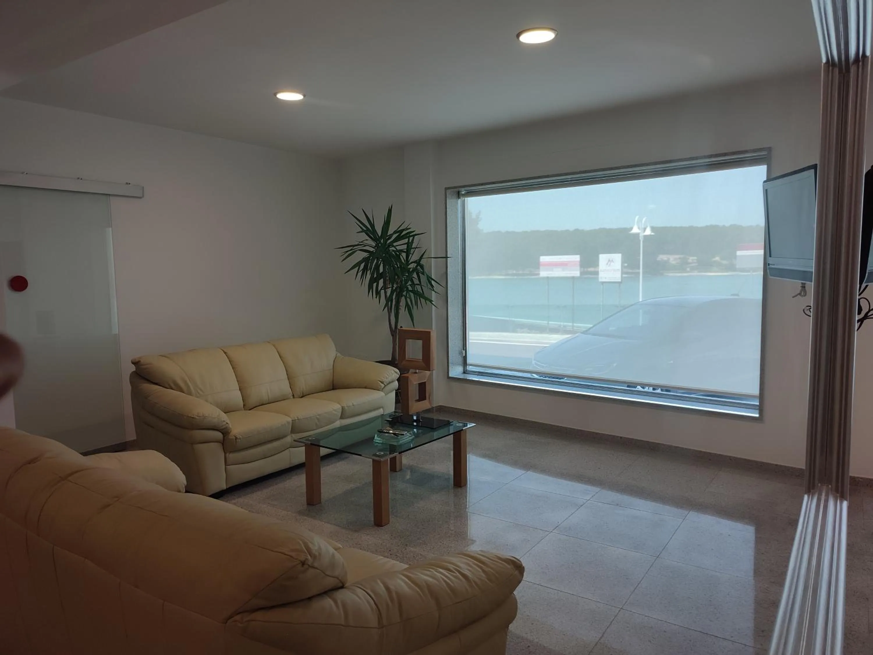 Communal lounge/ TV room in Hotel Brisa del Mar