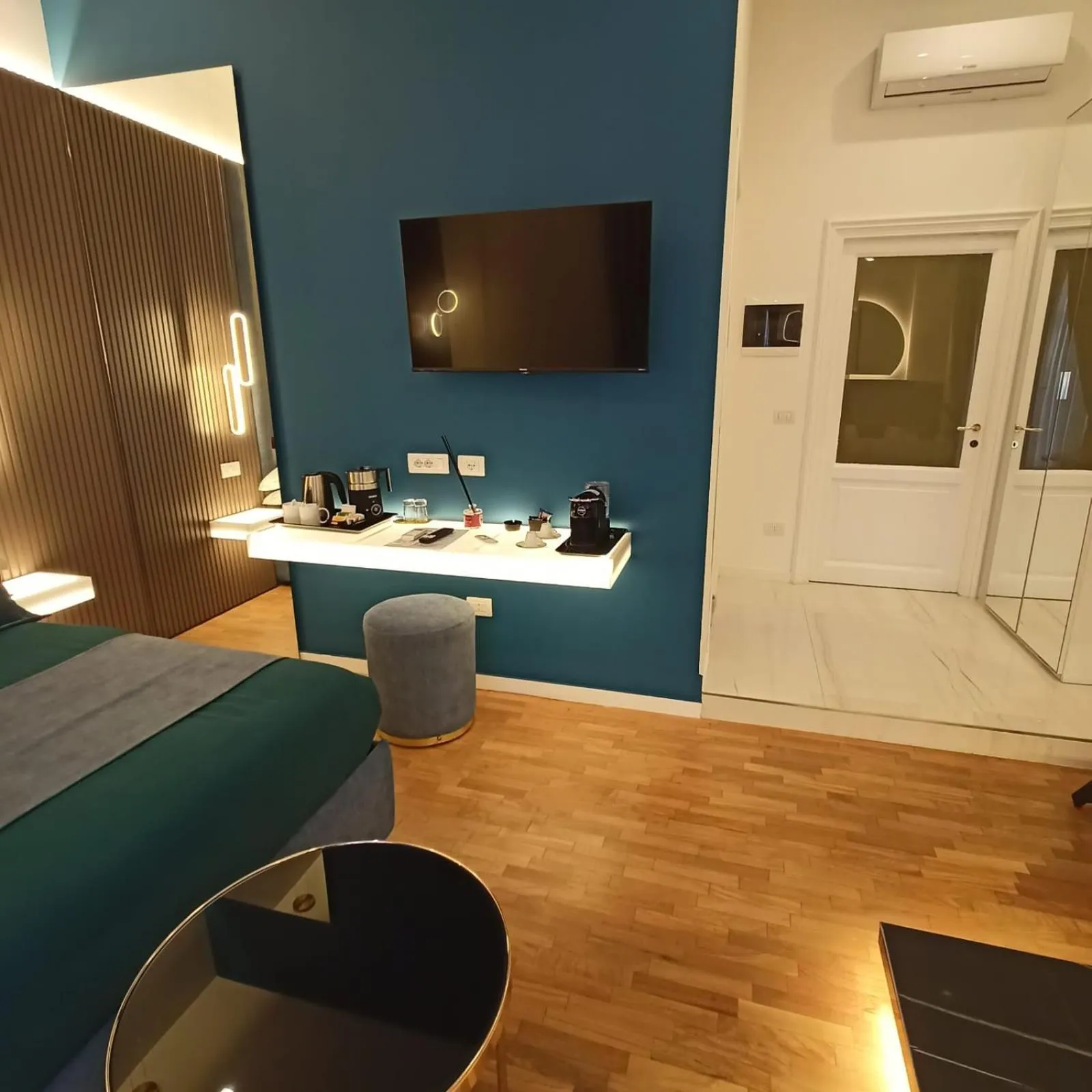 La Lepre felice-bovio