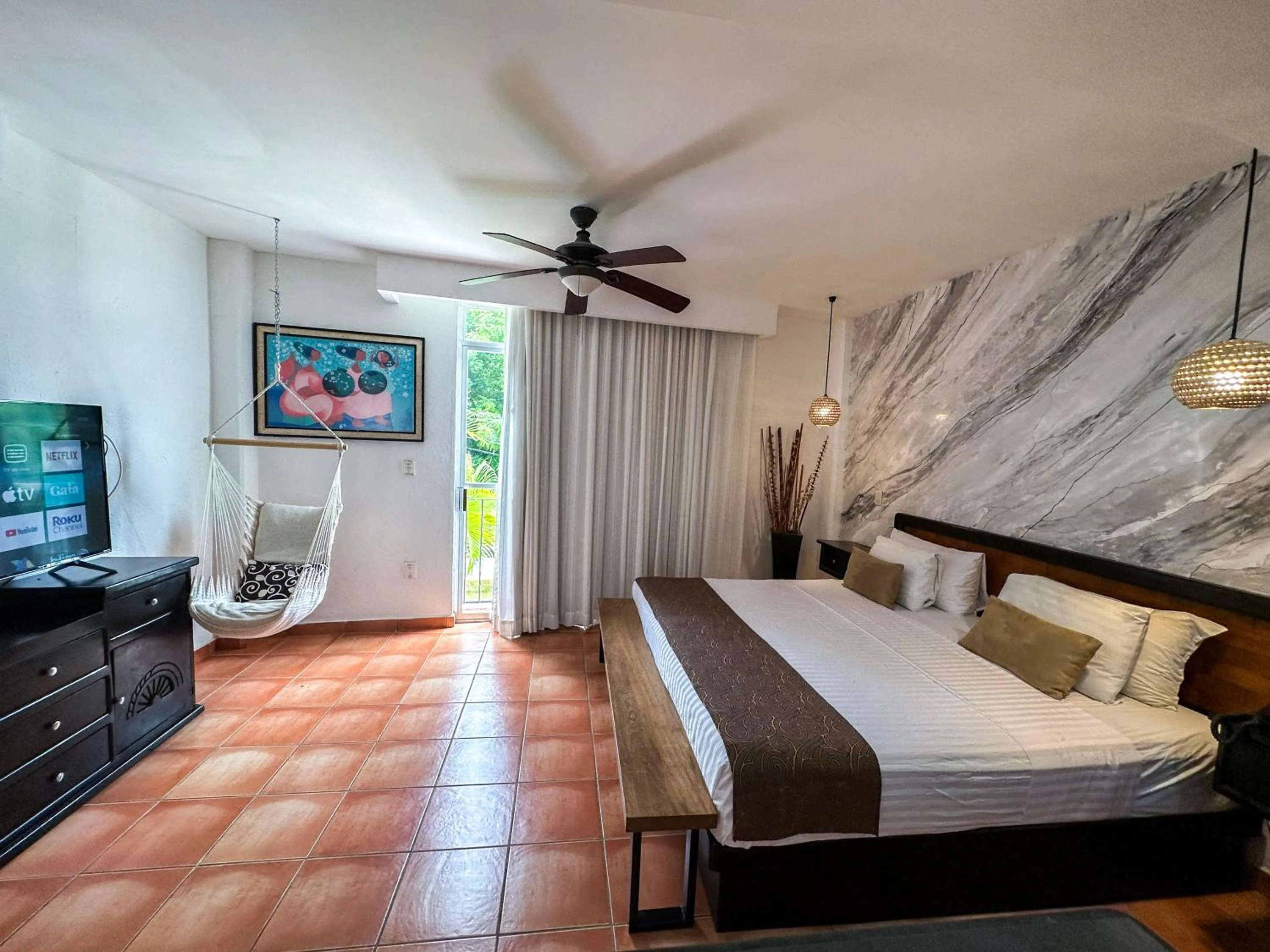 Bed in Best Western Posada Chahue