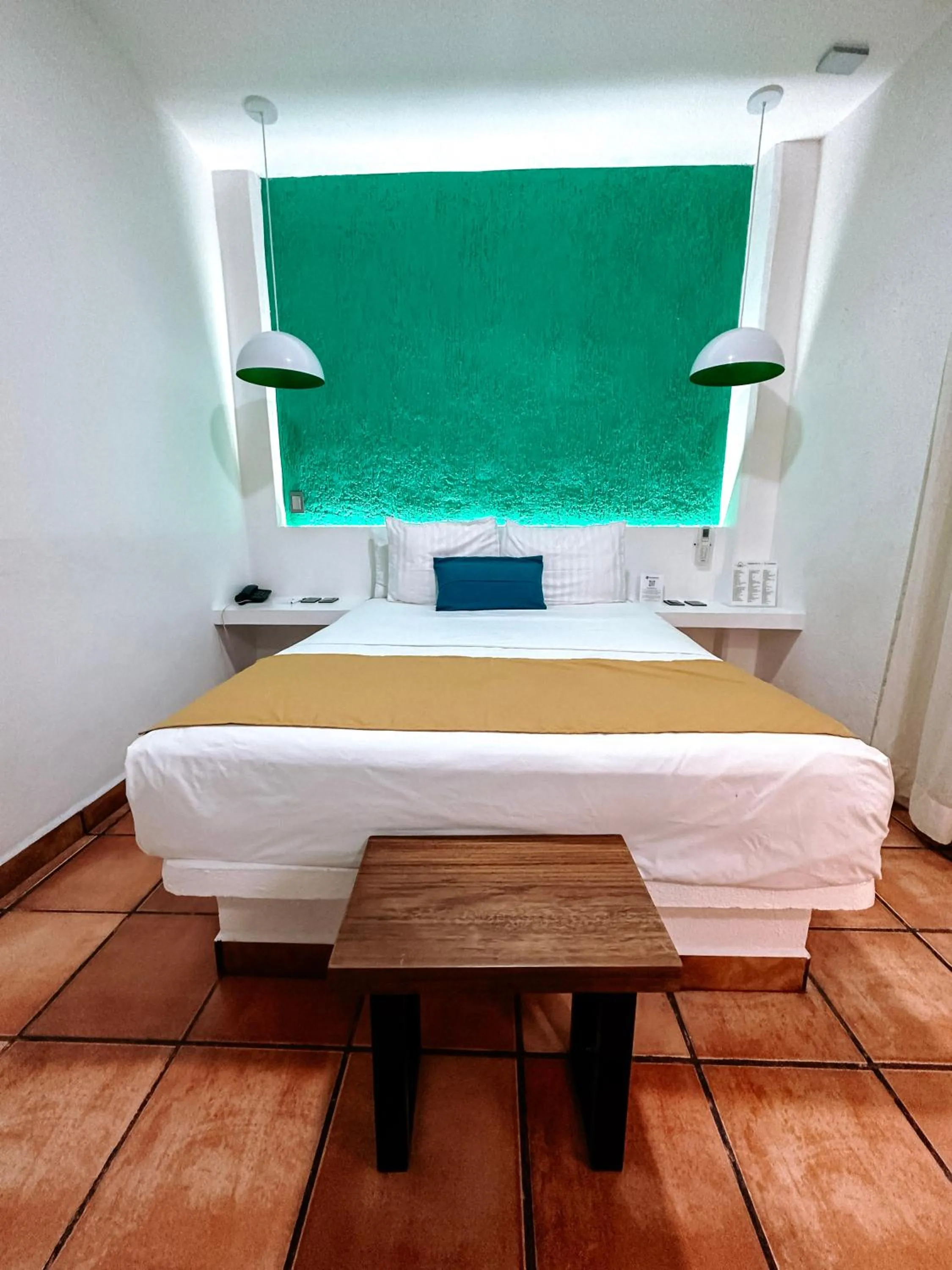 Bed in Best Western Posada Chahue