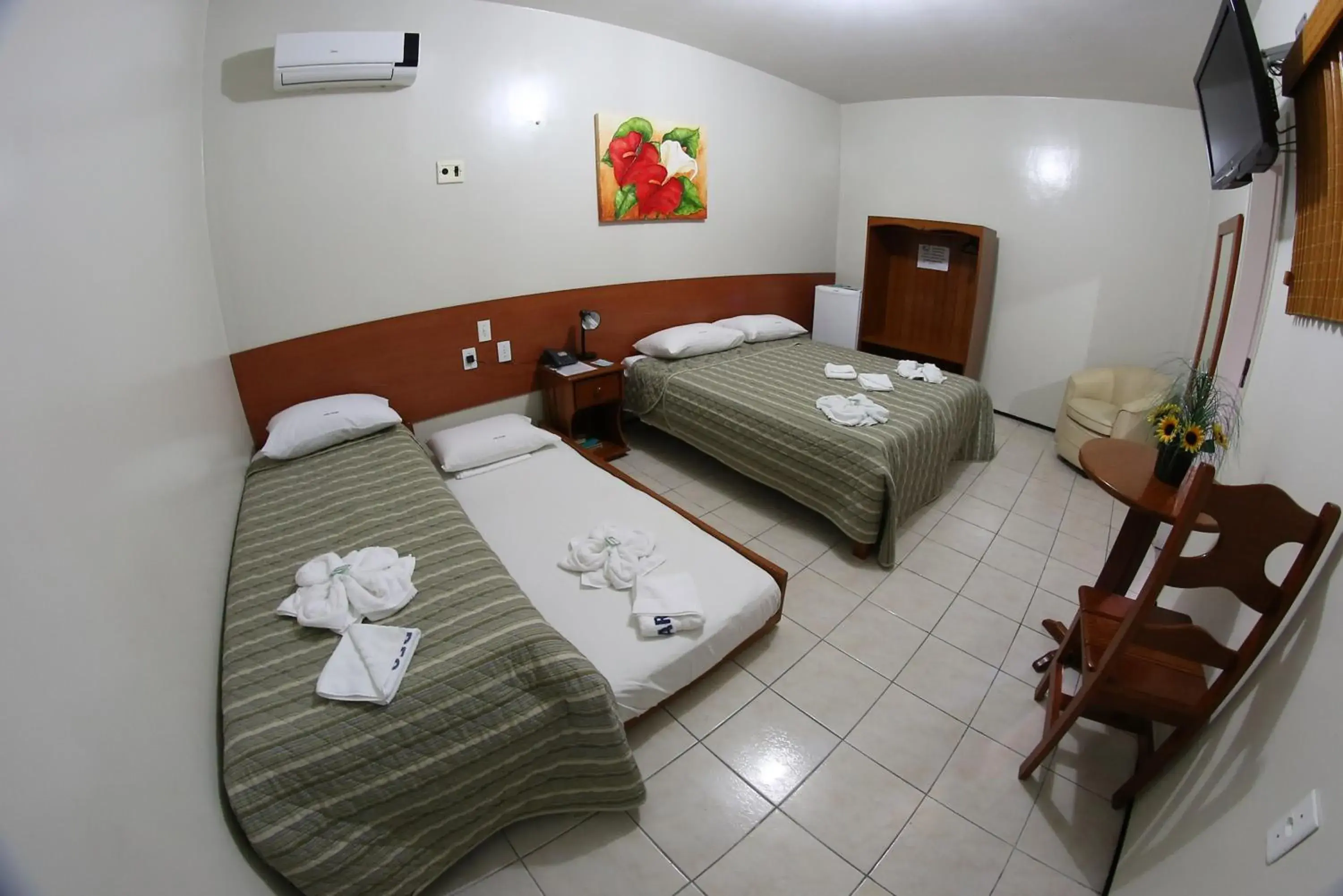 Family Room in Hotel Poyares Family Room in Hotel Poyares