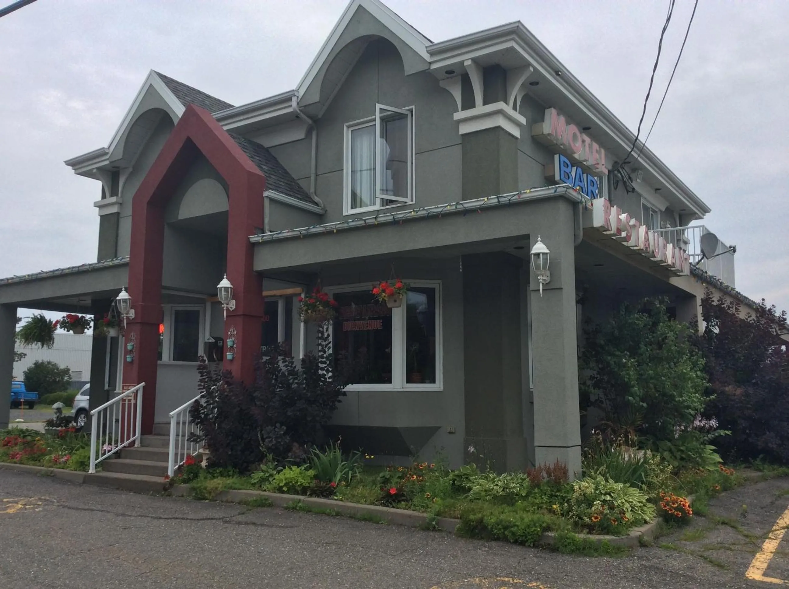 Facade/entrance in Hotel Motel Hospitalité