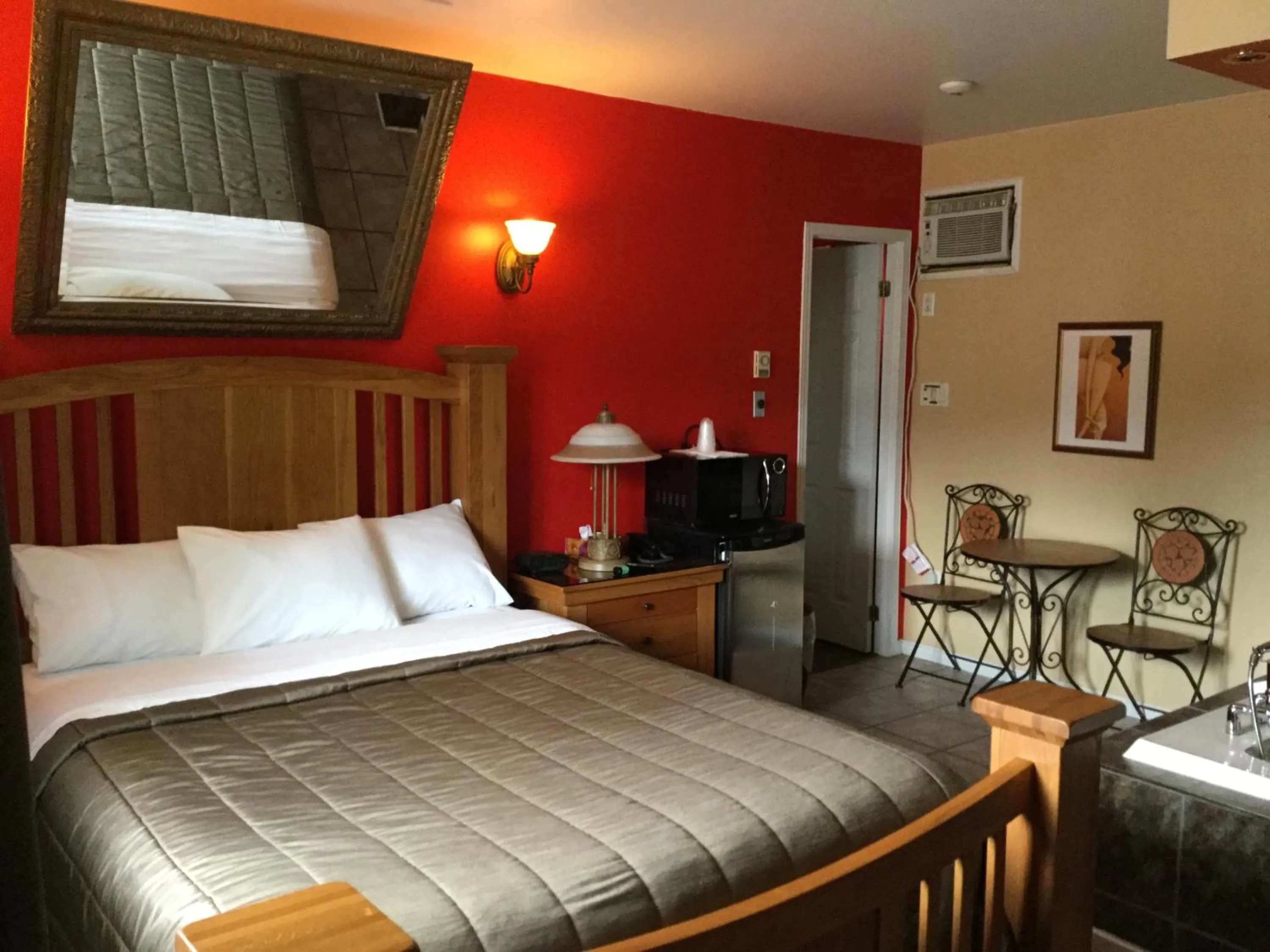 Photo of the whole room, Bed in Hotel Motel Hospitalité