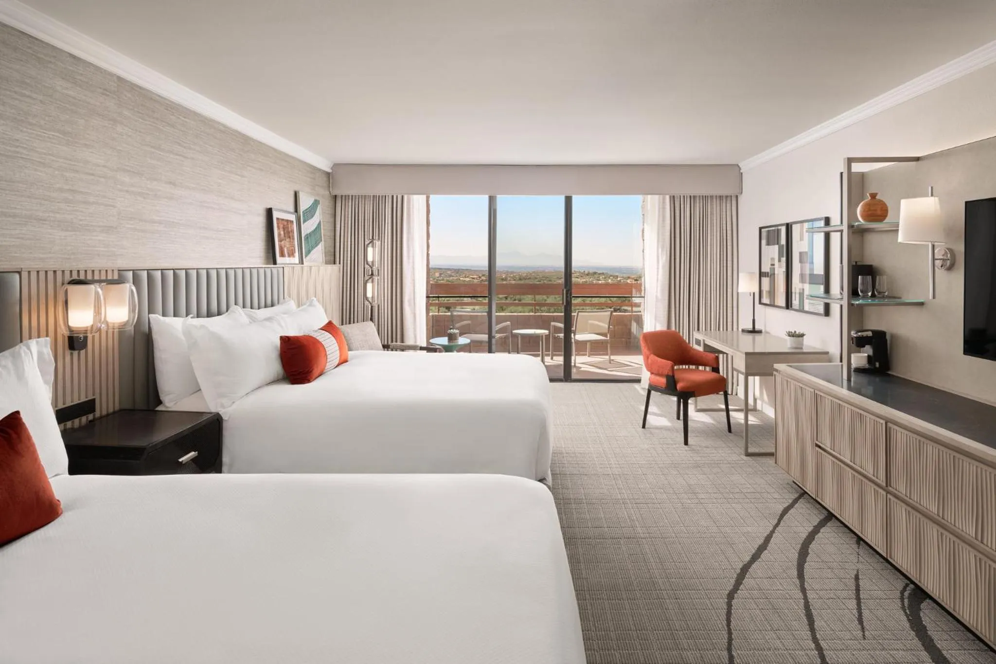 Other, Bed in Loews Ventana Canyon Resort