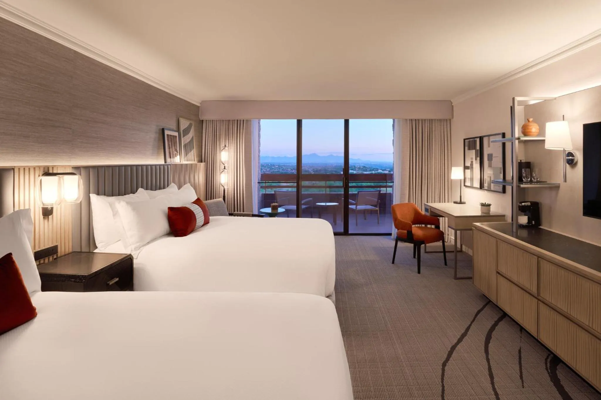 Other, Bed in Loews Ventana Canyon Resort