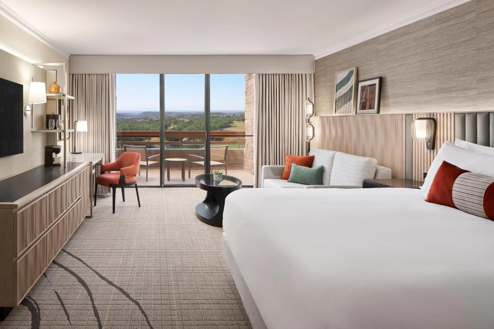 Other, Bed in Loews Ventana Canyon Resort