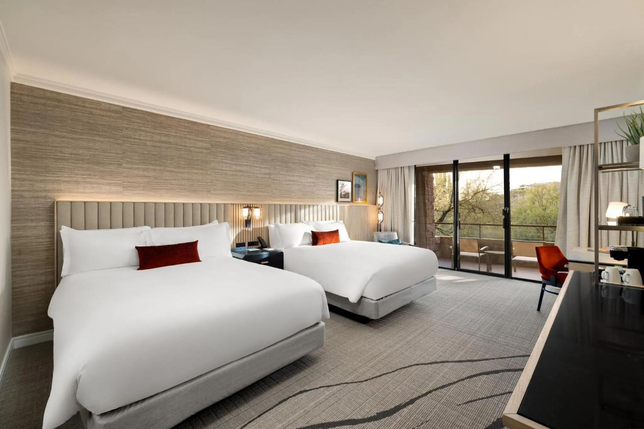 Bathroom, Bed in Loews Ventana Canyon Resort