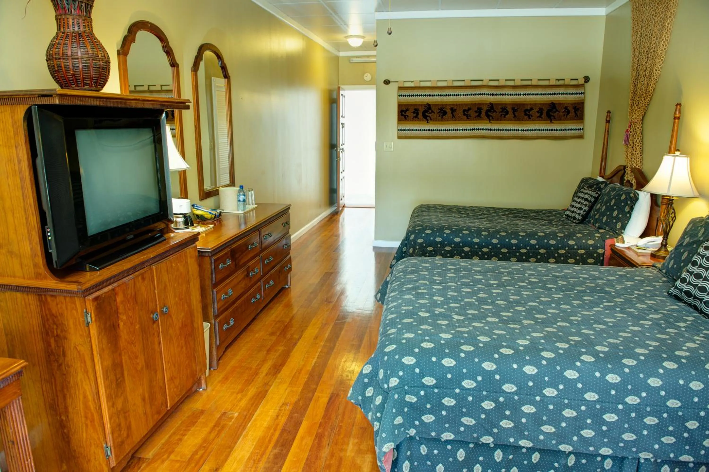 Decorative detail, Bed in The Great House Inn