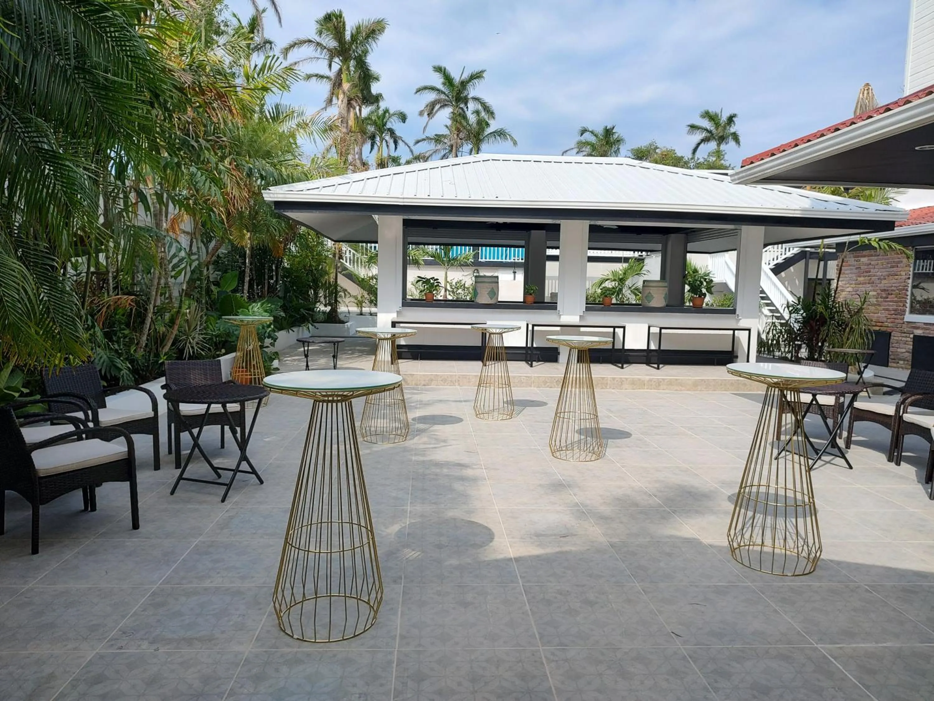 Lounge or bar in The Great House Inn