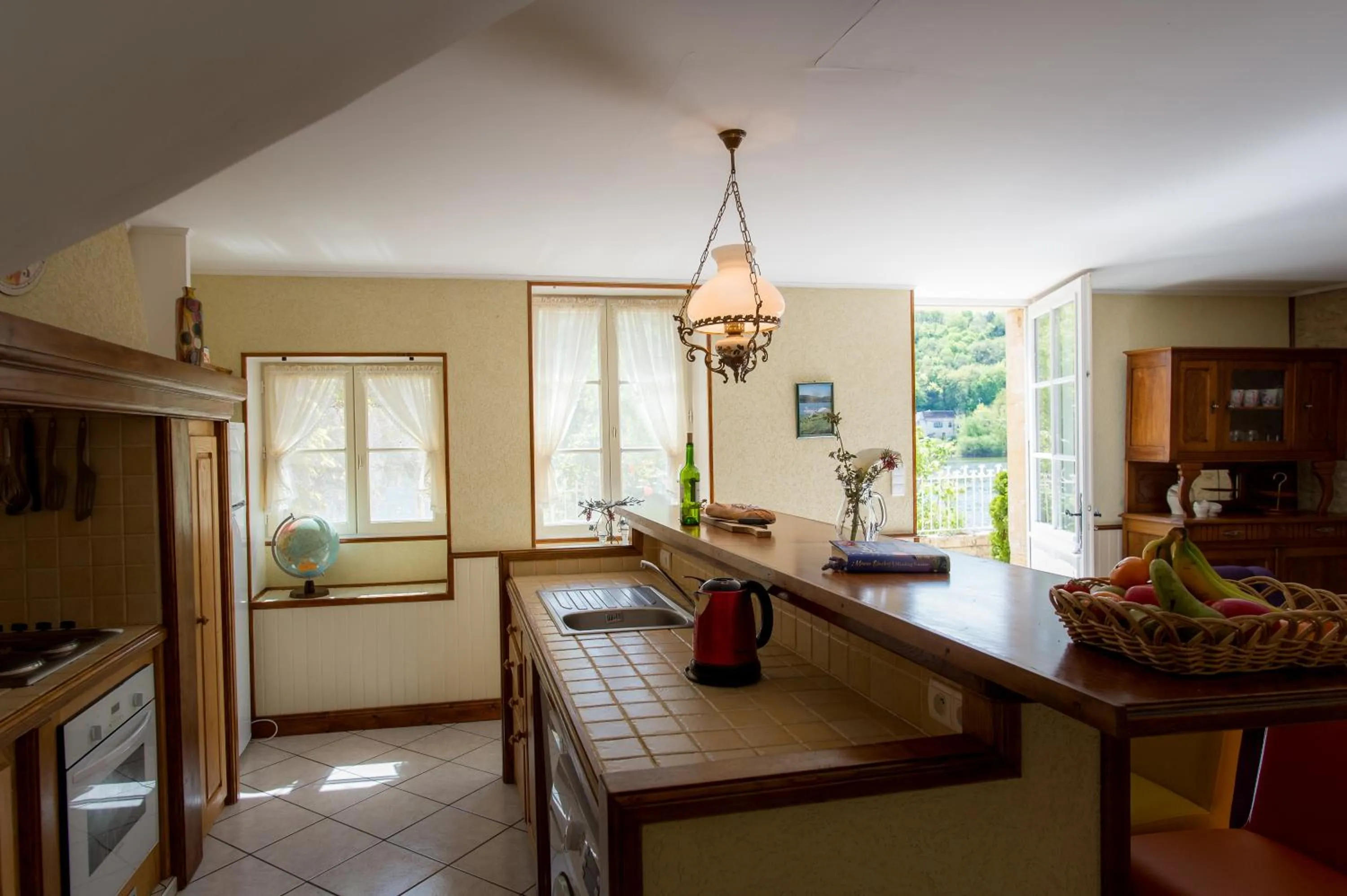 Kitchen or kitchenette in Les Magnolias holiday homes